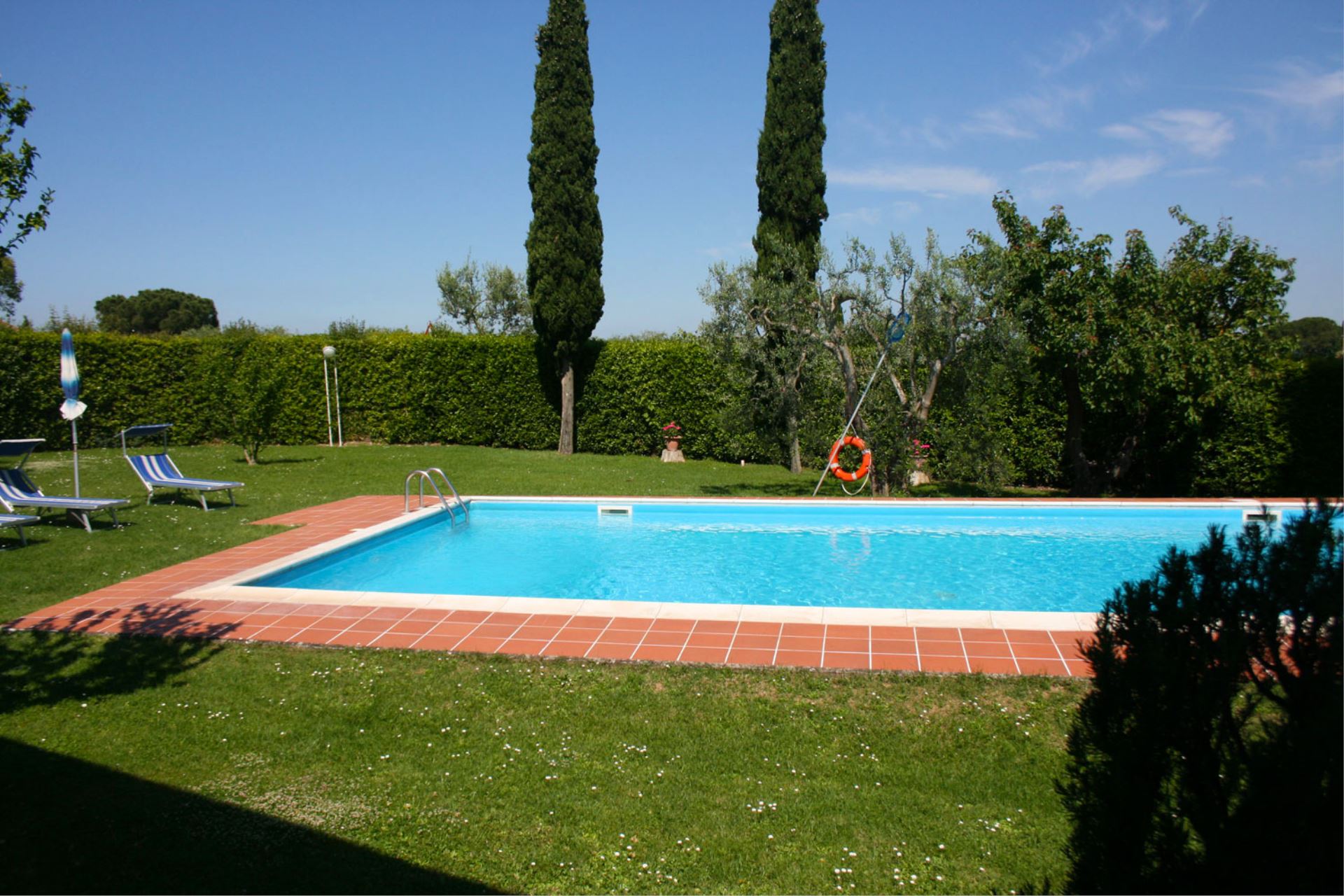 VILLAS WITH POOL VILLA IL CEDRO CASTIGLIONE DEL LAGO UMBRIA
