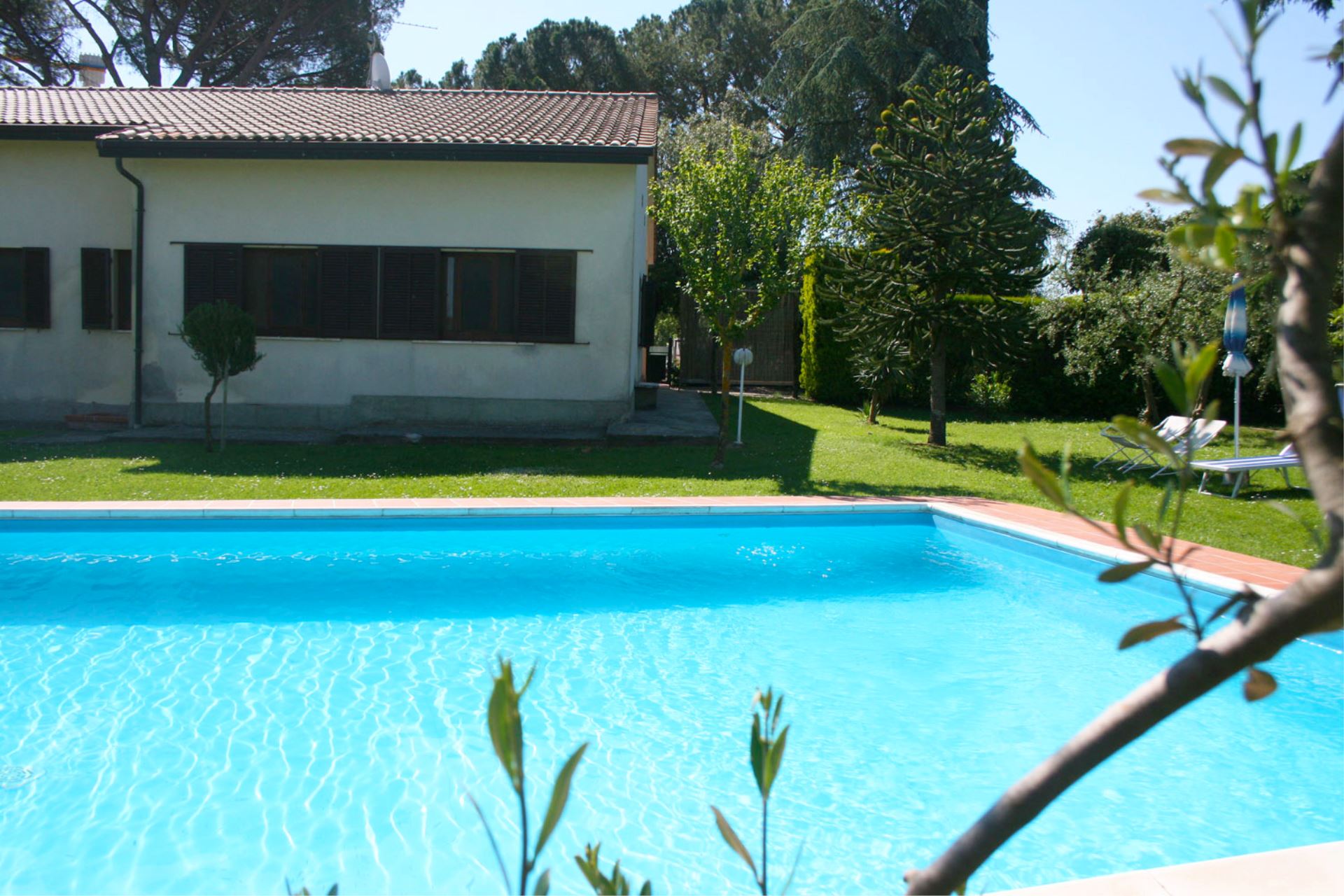 VILLAS WITH POOL VILLA IL CEDRO CASTIGLIONE DEL LAGO UMBRIA