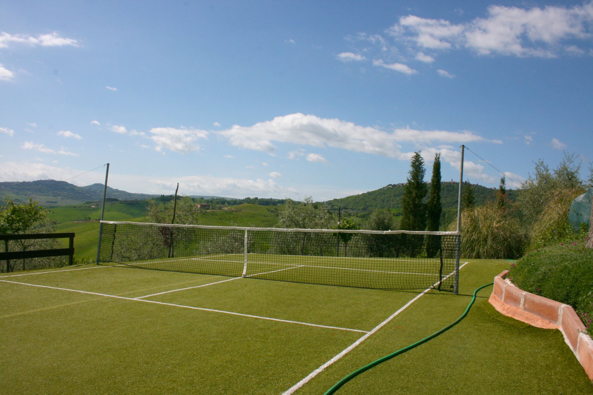 Casa Bella tennis court