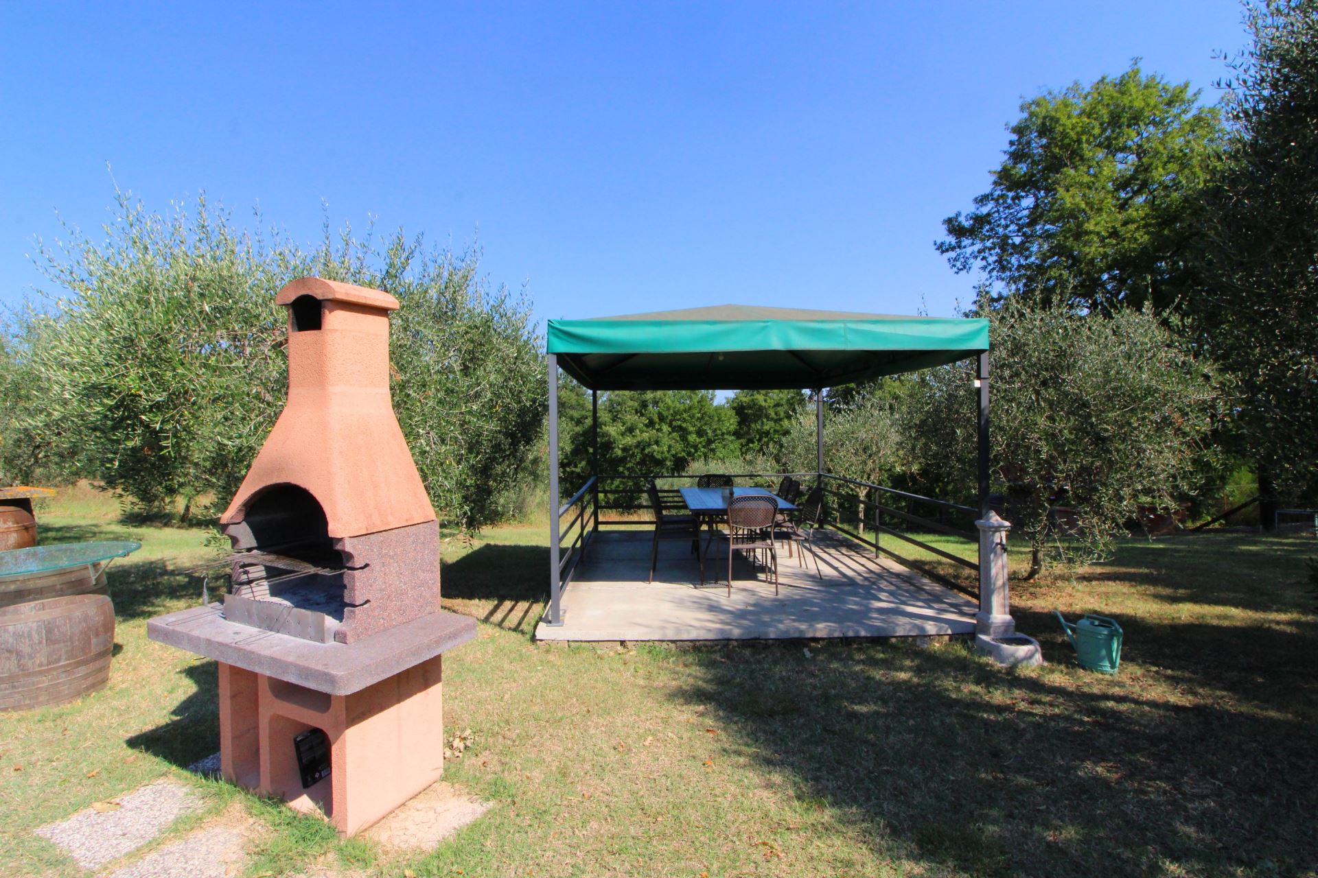 VILLEN MIT POOL LA CASETTA NEL BOSCO SINALUNGA TOSCANA