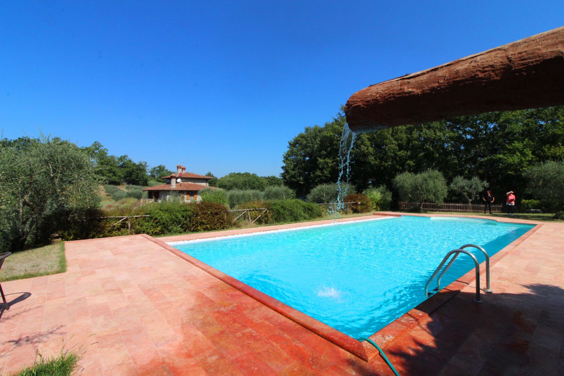 VILLEN MIT POOL LA CASETTA NEL BOSCO SINALUNGA TOSCANA