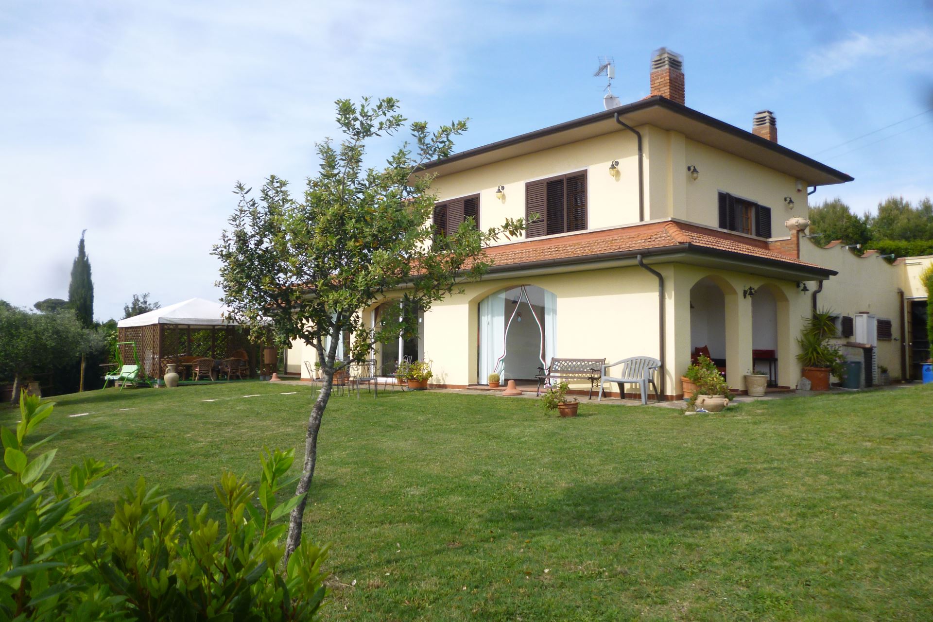 HOUSES ON THE COAST LA TAGLIOLA ROSIGNANO MARITTIMO TOSCANA