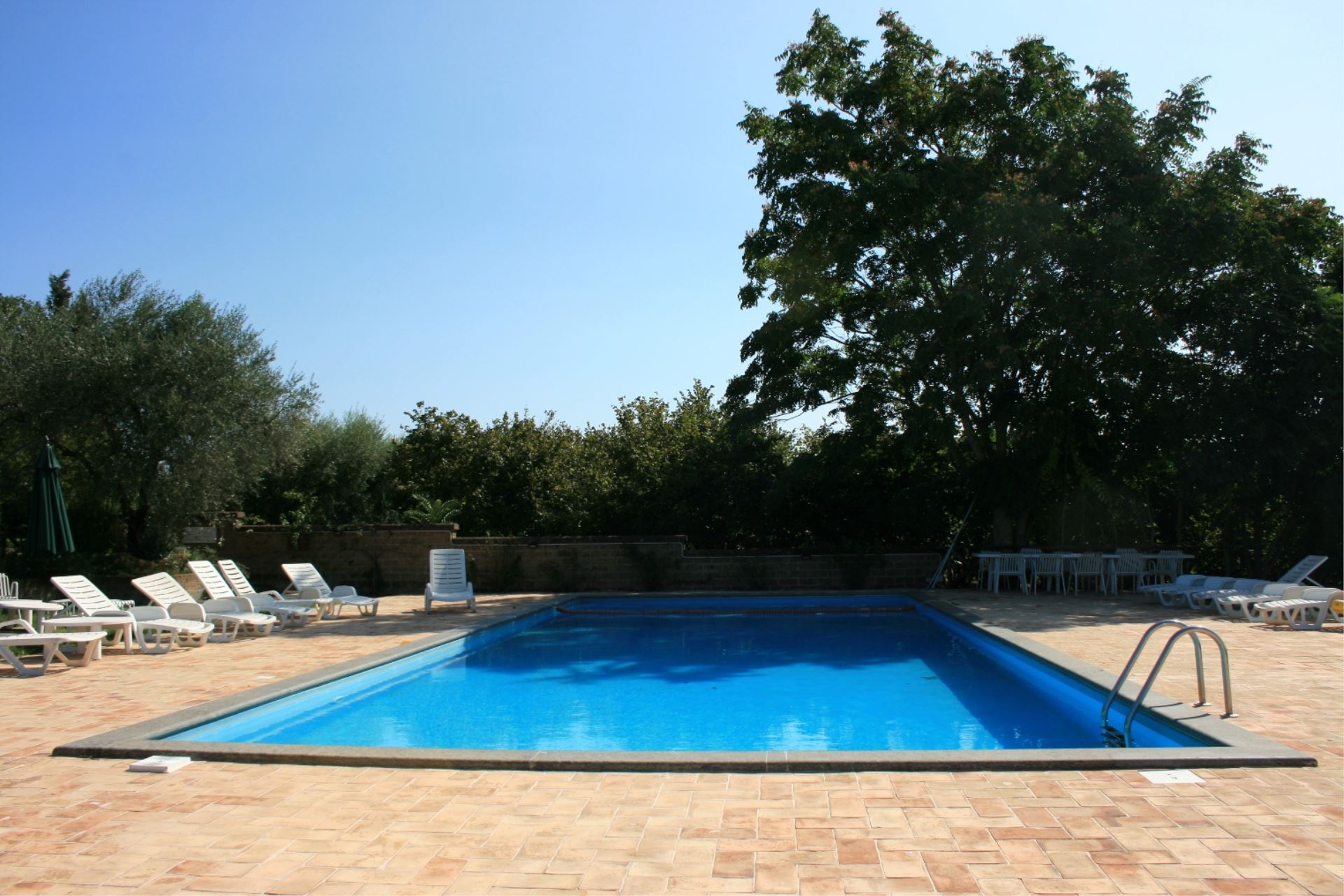 VILLE CON PISCINA VILLA IRIS CORCHIANO LAZIO