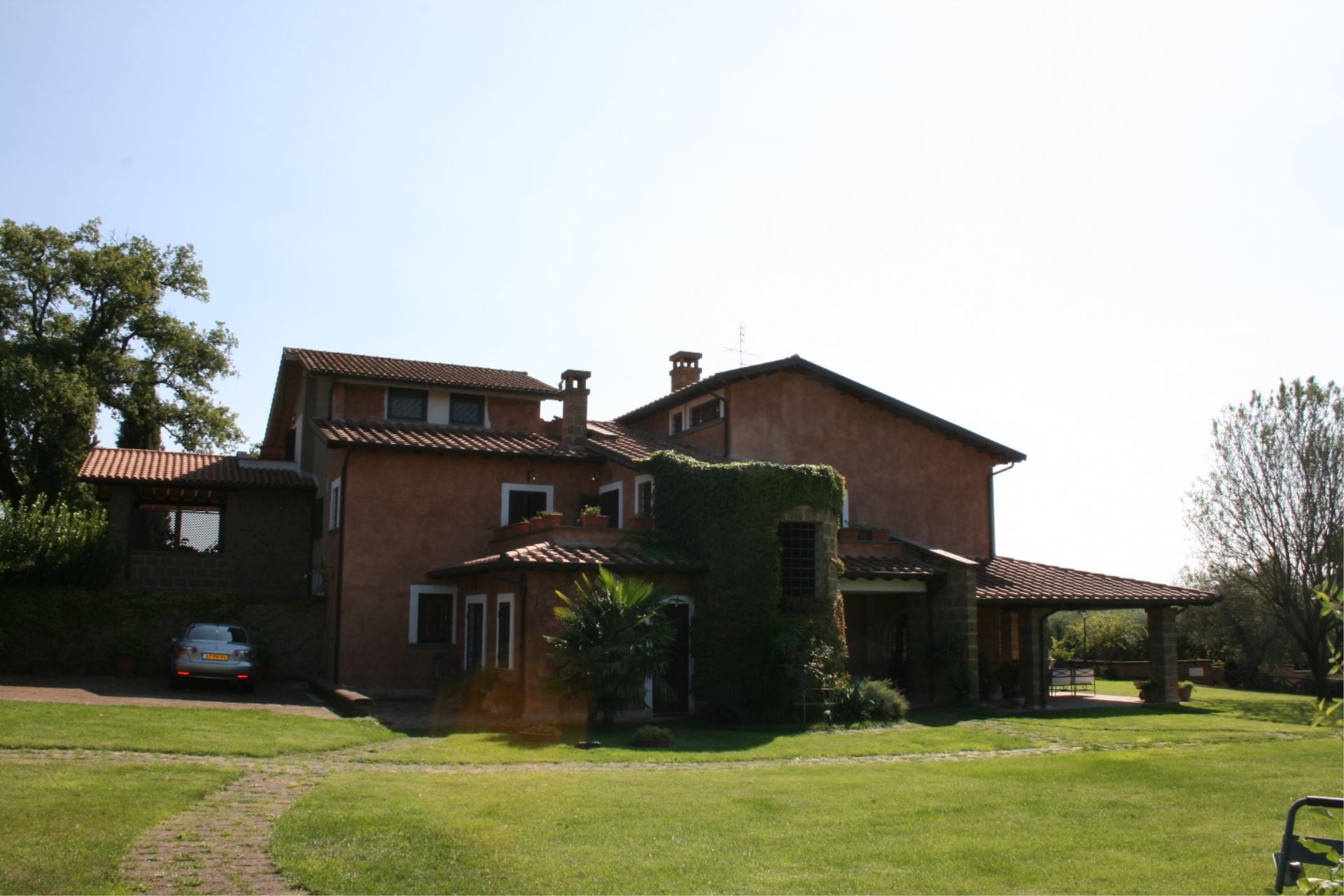 VILLE CON PISCINA VILLA IRIS CORCHIANO LAZIO