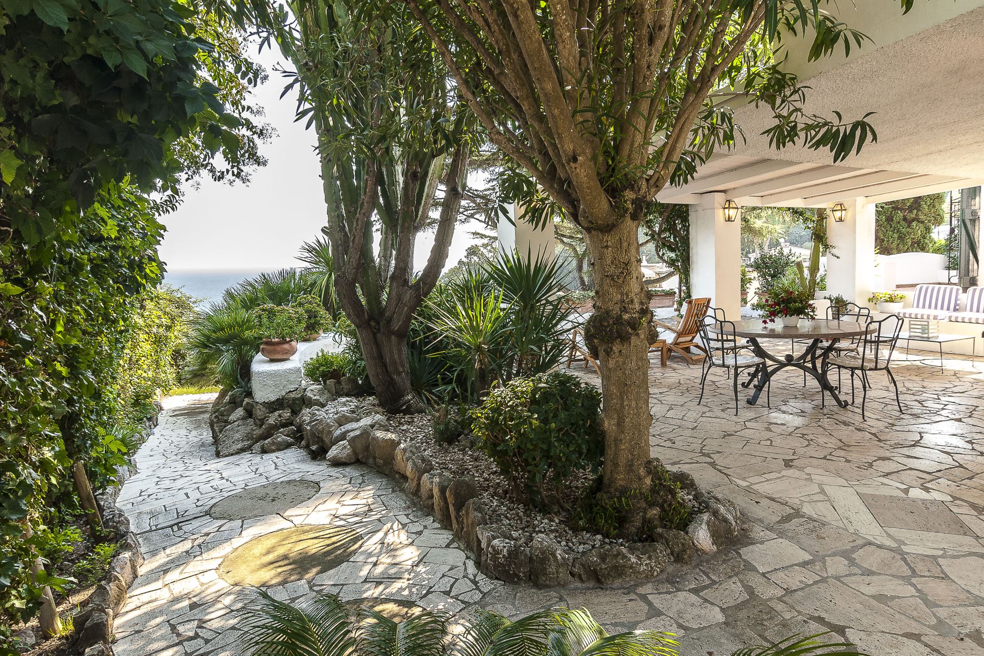 HOUSES ON THE COAST LA BOUGANVILLE SAN FELICE CIRCEO LAZIO