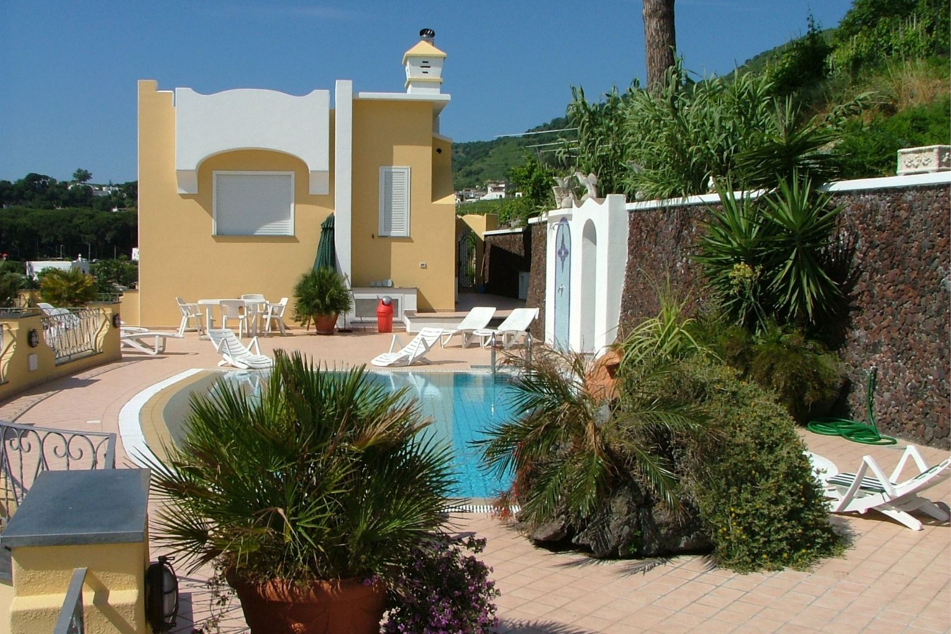 APARTMENTS WITH POOL MARONTI BARANO D'ISCHIA CAMPANIA