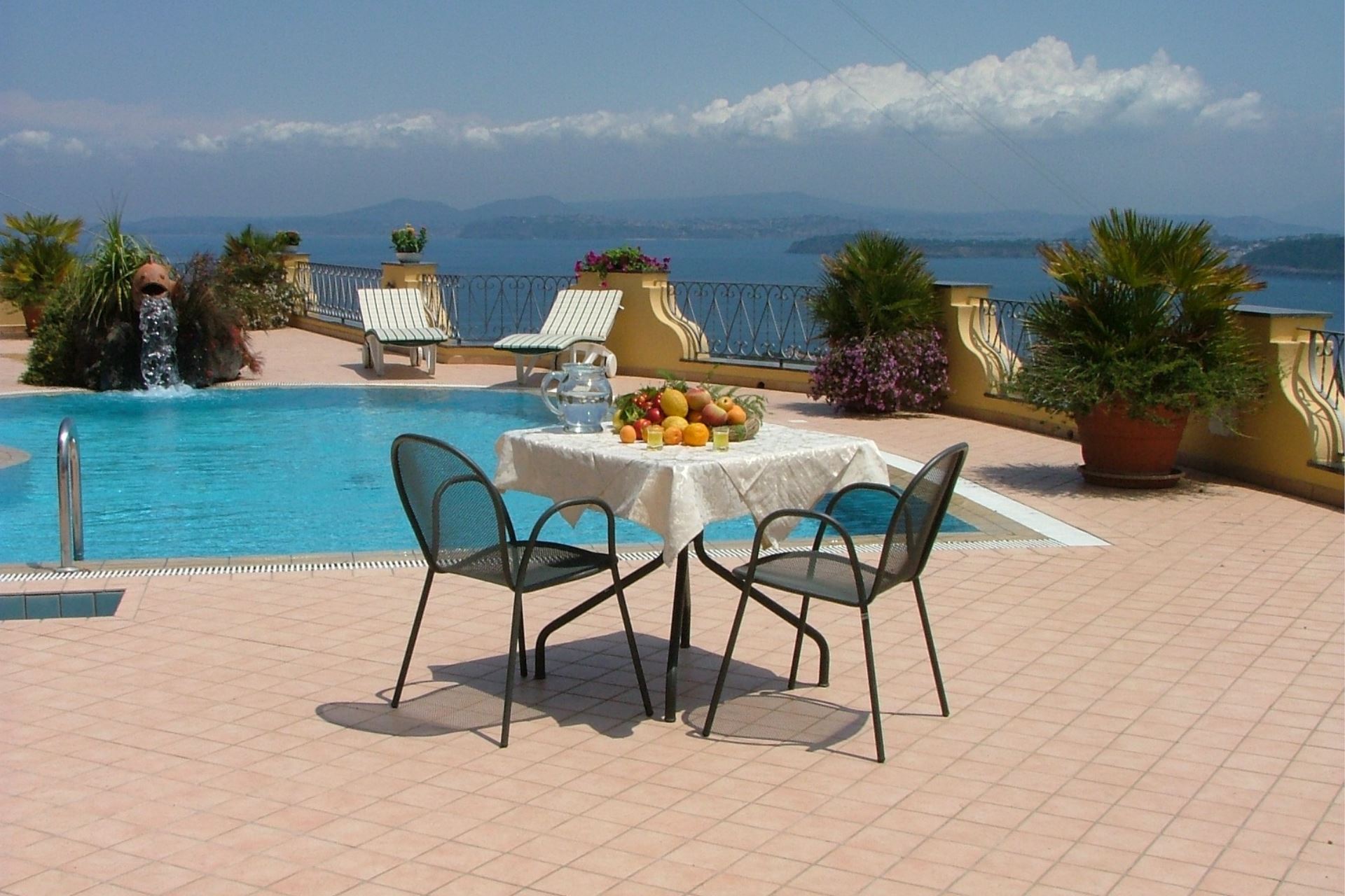APARTMENTS WITH POOL MARONTI BARANO D'ISCHIA CAMPANIA