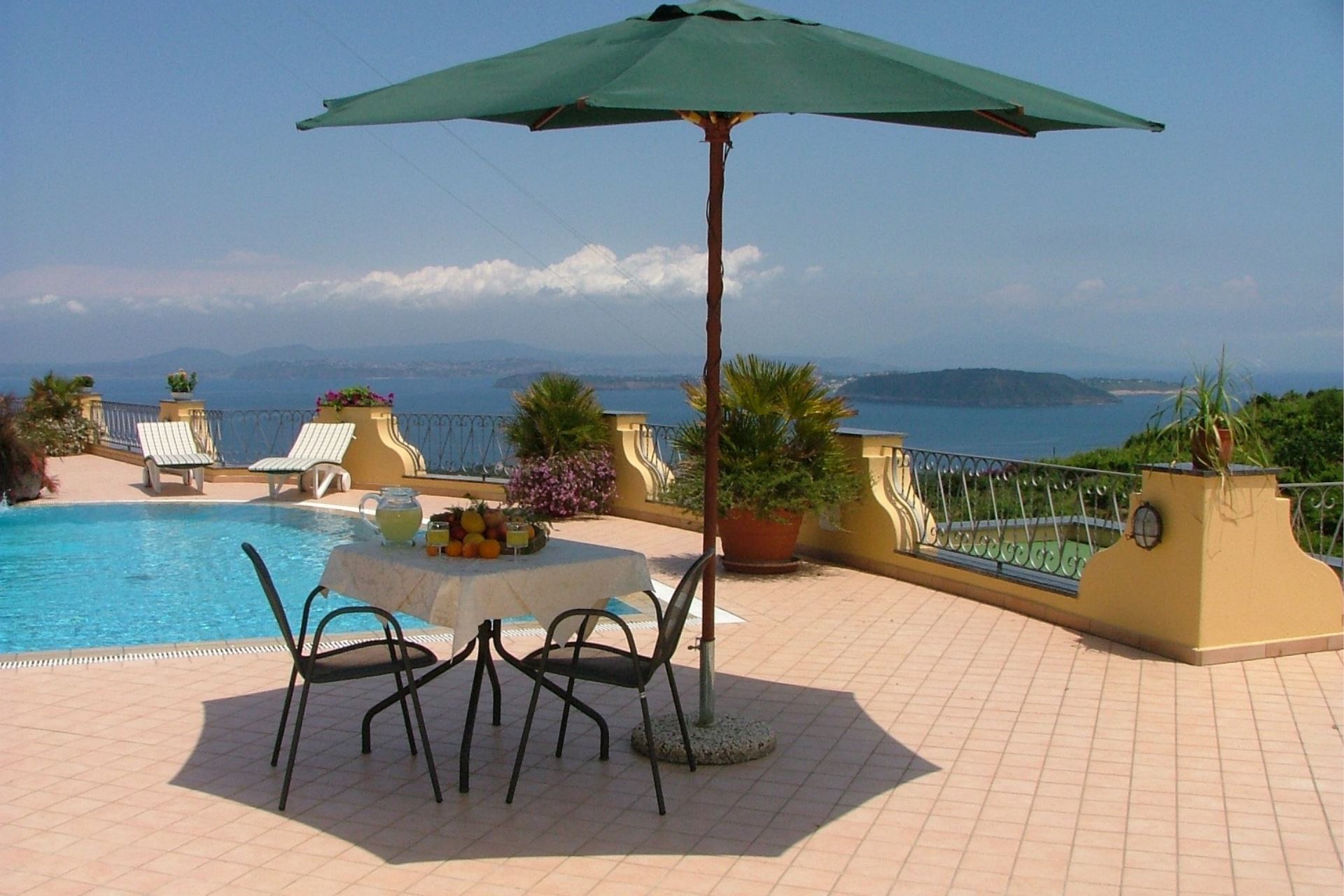 APARTMENTS WITH POOL MARONTI BARANO D'ISCHIA CAMPANIA
