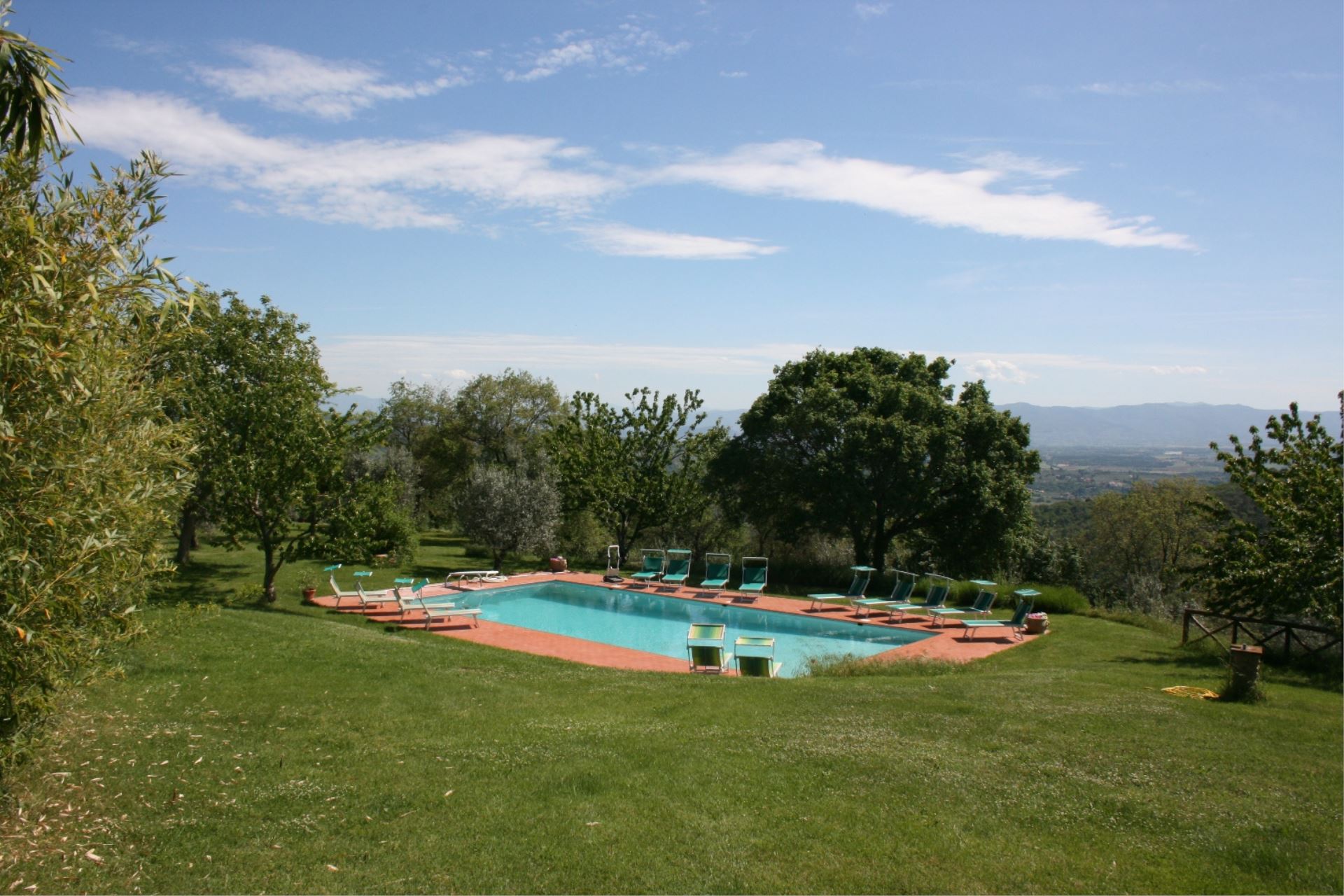 VILLAS WITH POOL VILLA BEVIGNANO MONTE SAN SAVINO TOSCANA