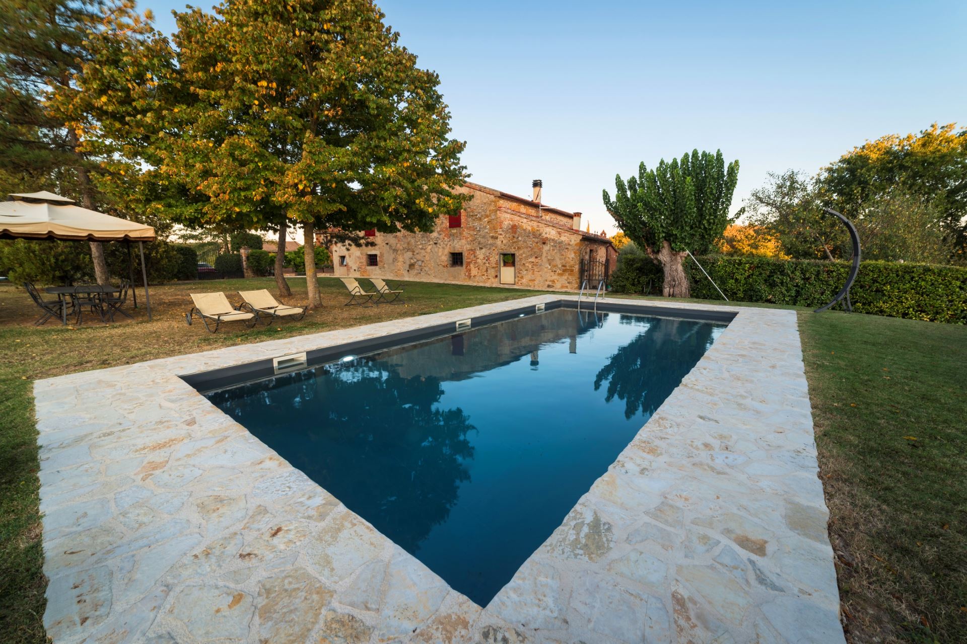 VILLAS WITH POOL CASALE BIGERNA TREQUANDA TOSCANA