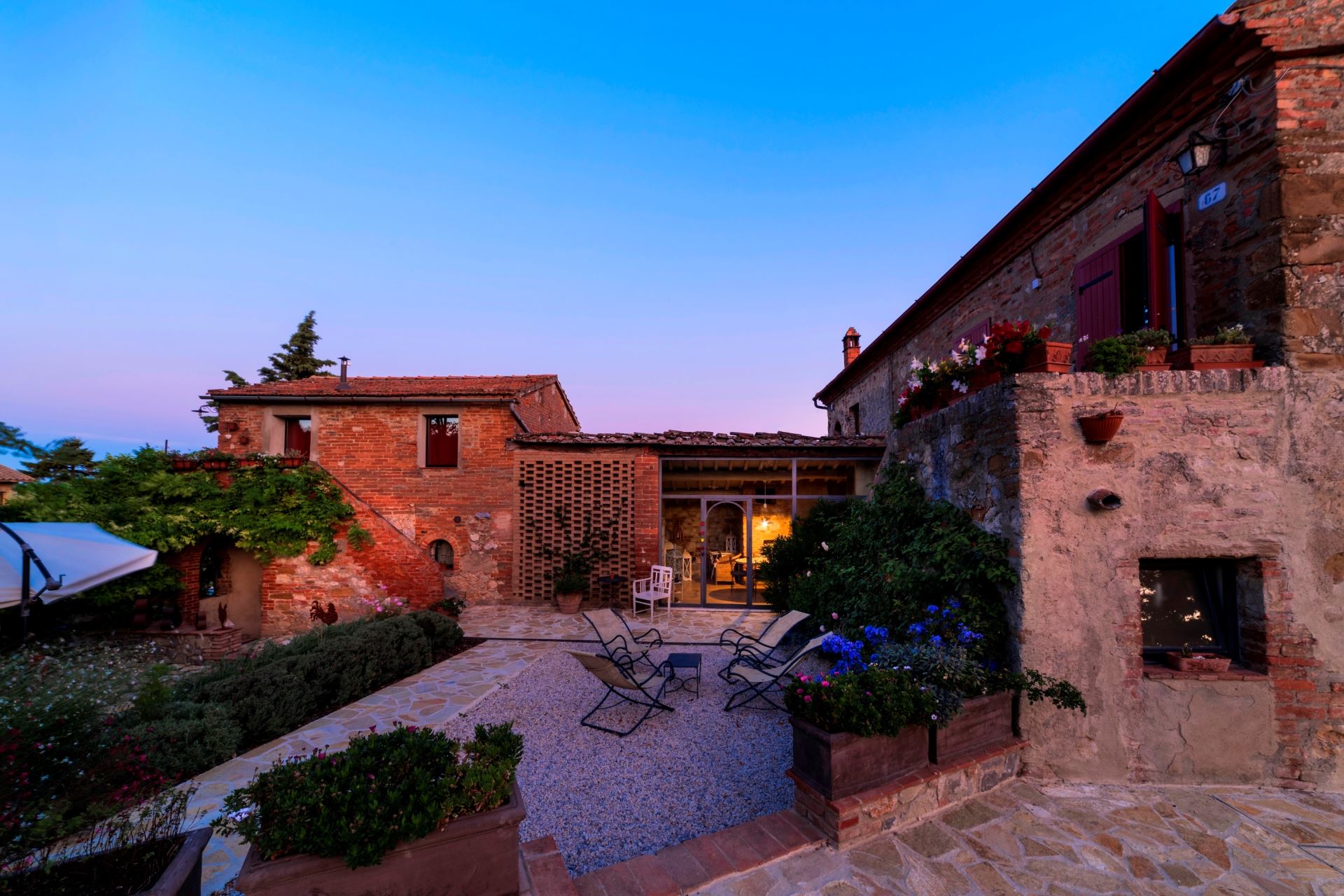 VILLAS WITH POOL CASALE BIGERNA TREQUANDA TOSCANA
