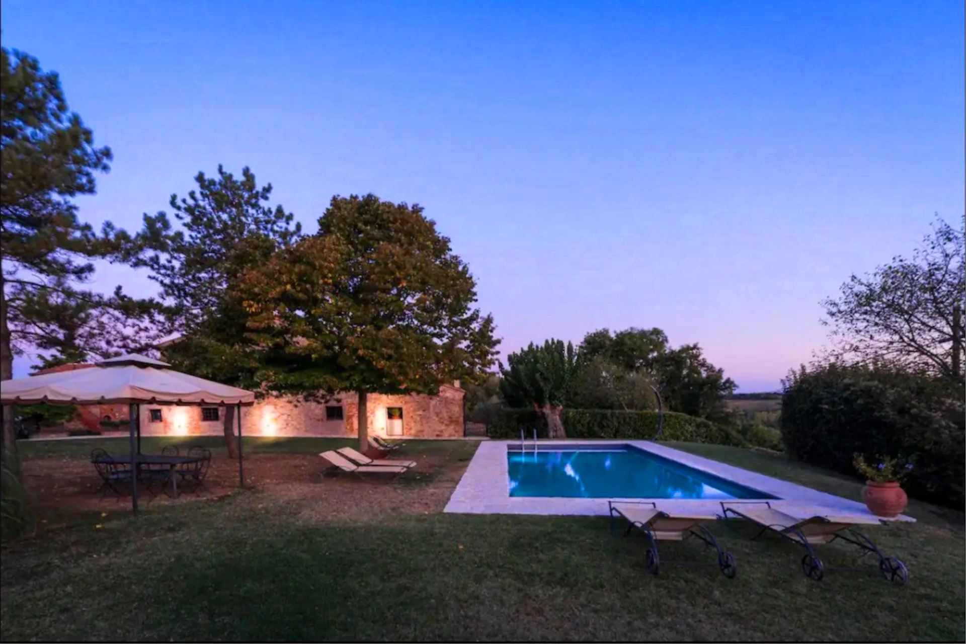 VILLAS WITH POOL CASALE BIGERNA TREQUANDA TOSCANA