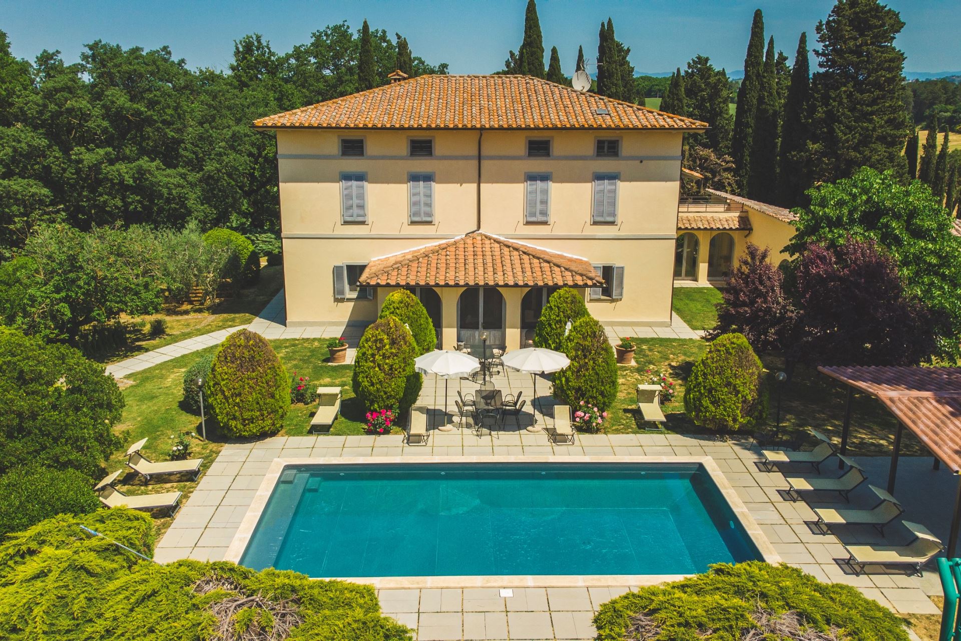 VILLAS AVEC PISCINE POGGIO FALCONE 6 CASTIGLIONE DEL LAGO UMBRIA