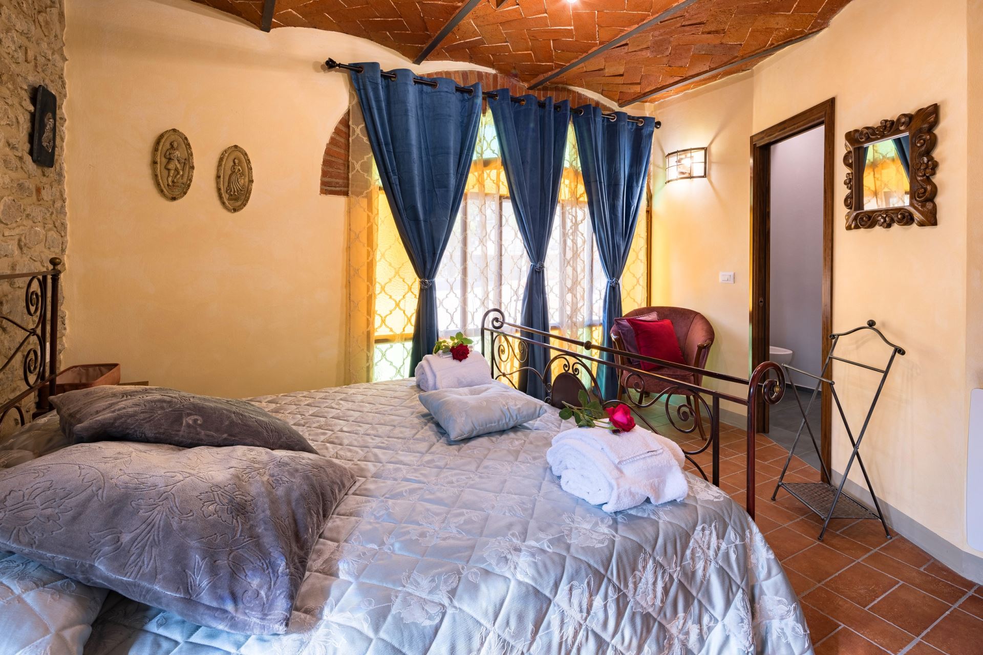 WOHNUNGEN MIT POOL TERRAZZA CON VISTA AREZZO TOSCANA