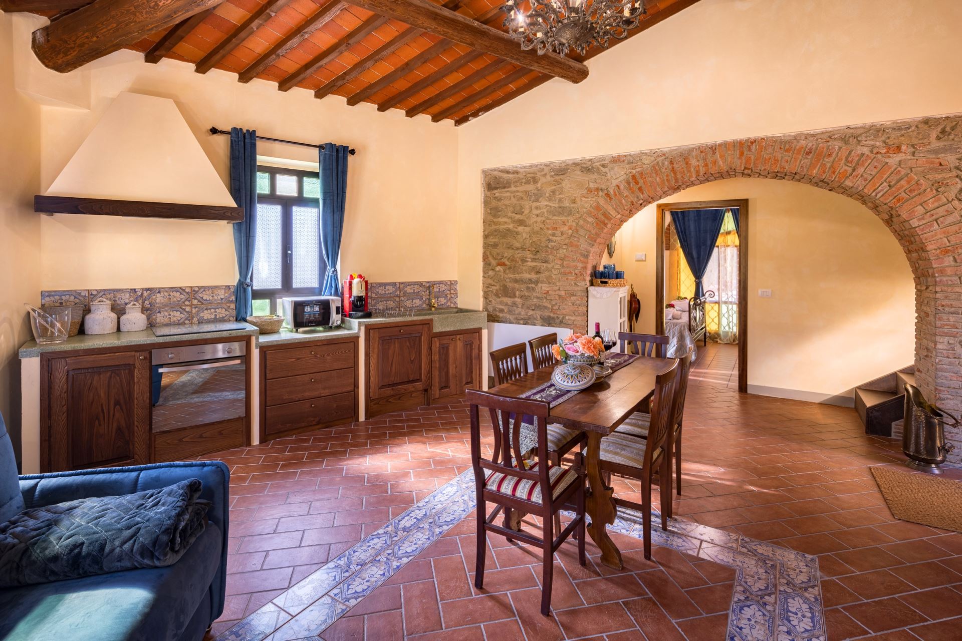WOHNUNGEN MIT POOL TERRAZZA CON VISTA AREZZO TOSCANA