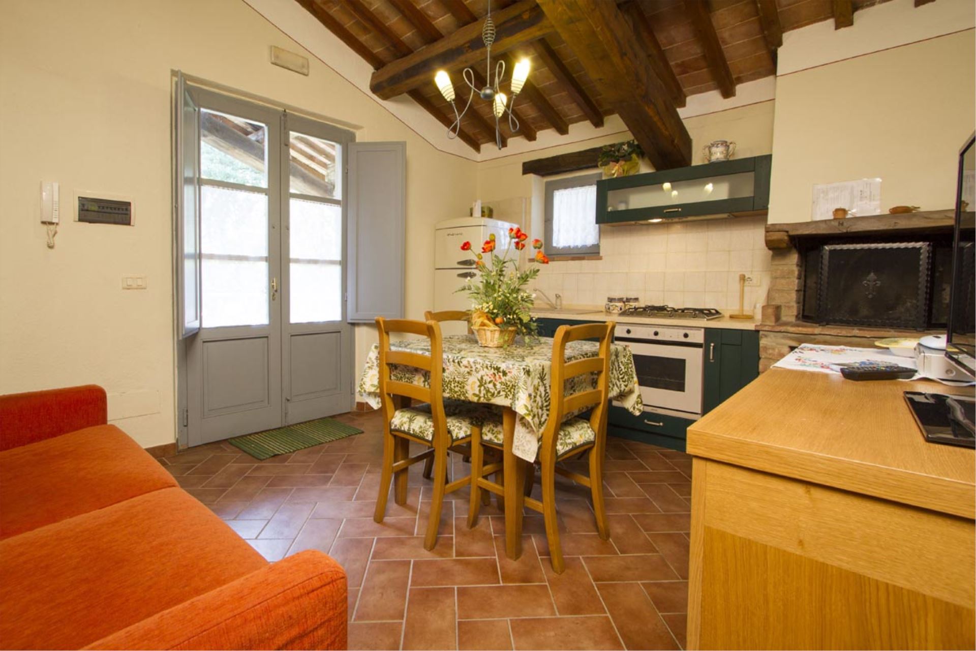 VILLE CON PISCINA VILLA SCANNAGALLO POZZO DELLA CHIANA TOSCANA