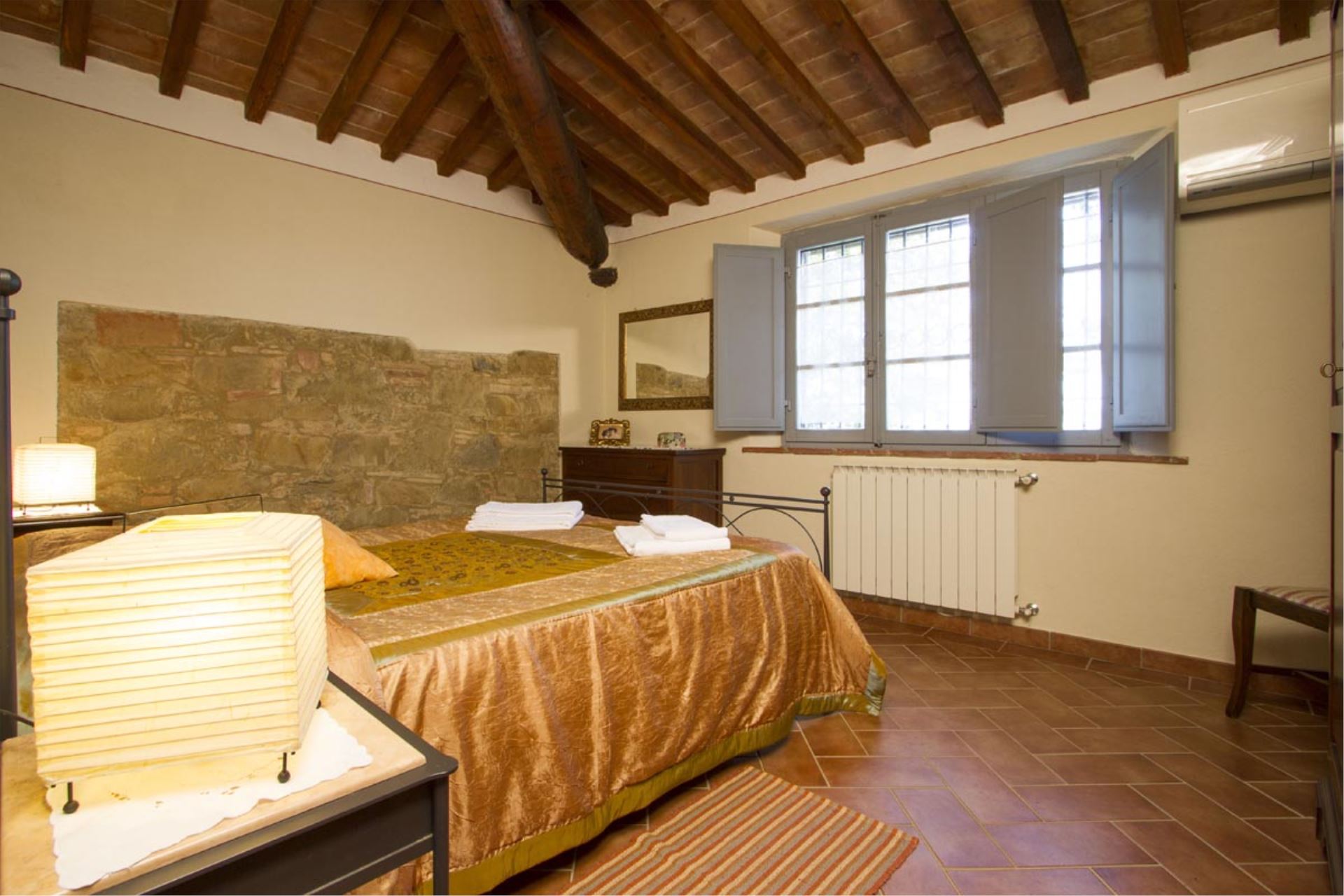 VILLE CON PISCINA VILLA SCANNAGALLO POZZO DELLA CHIANA TOSCANA