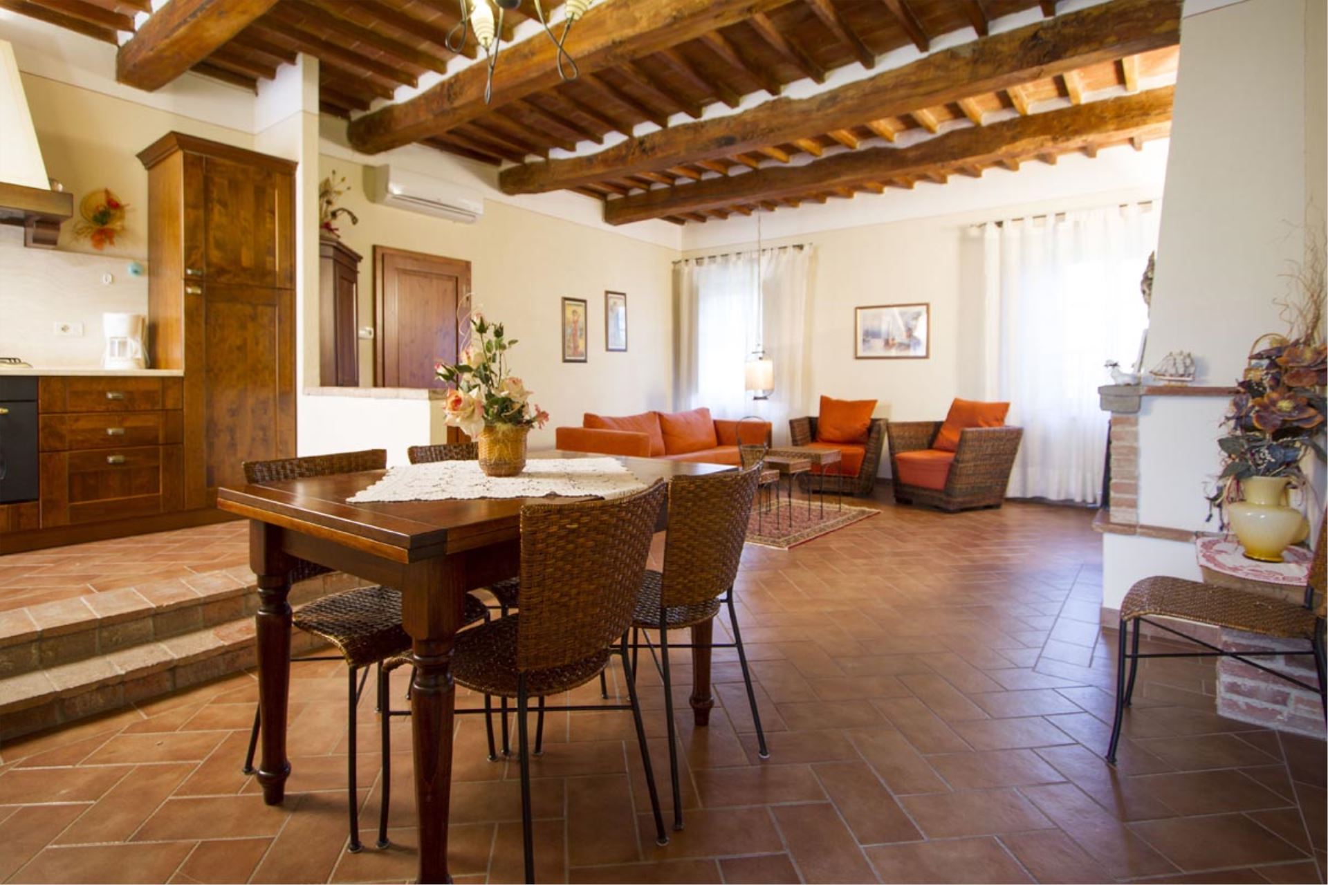 VILLE CON PISCINA VILLA SCANNAGALLO POZZO DELLA CHIANA TOSCANA
