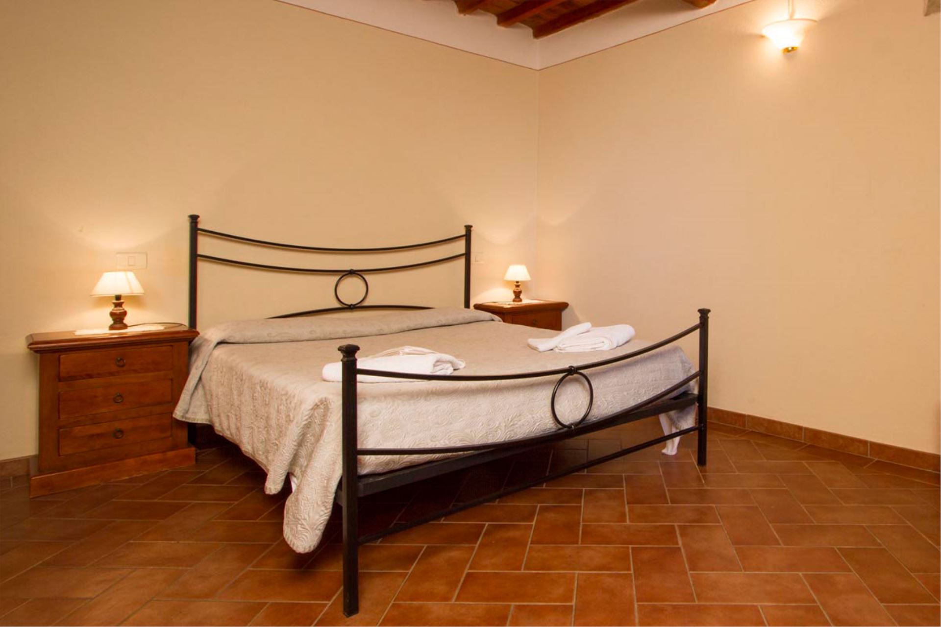 VILLE CON PISCINA VILLA SCANNAGALLO POZZO DELLA CHIANA TOSCANA