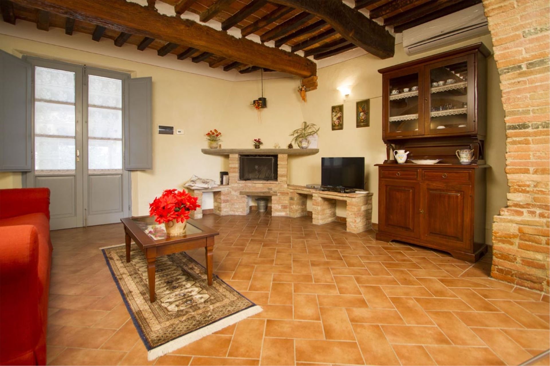 VILLE CON PISCINA VILLA SCANNAGALLO POZZO DELLA CHIANA TOSCANA