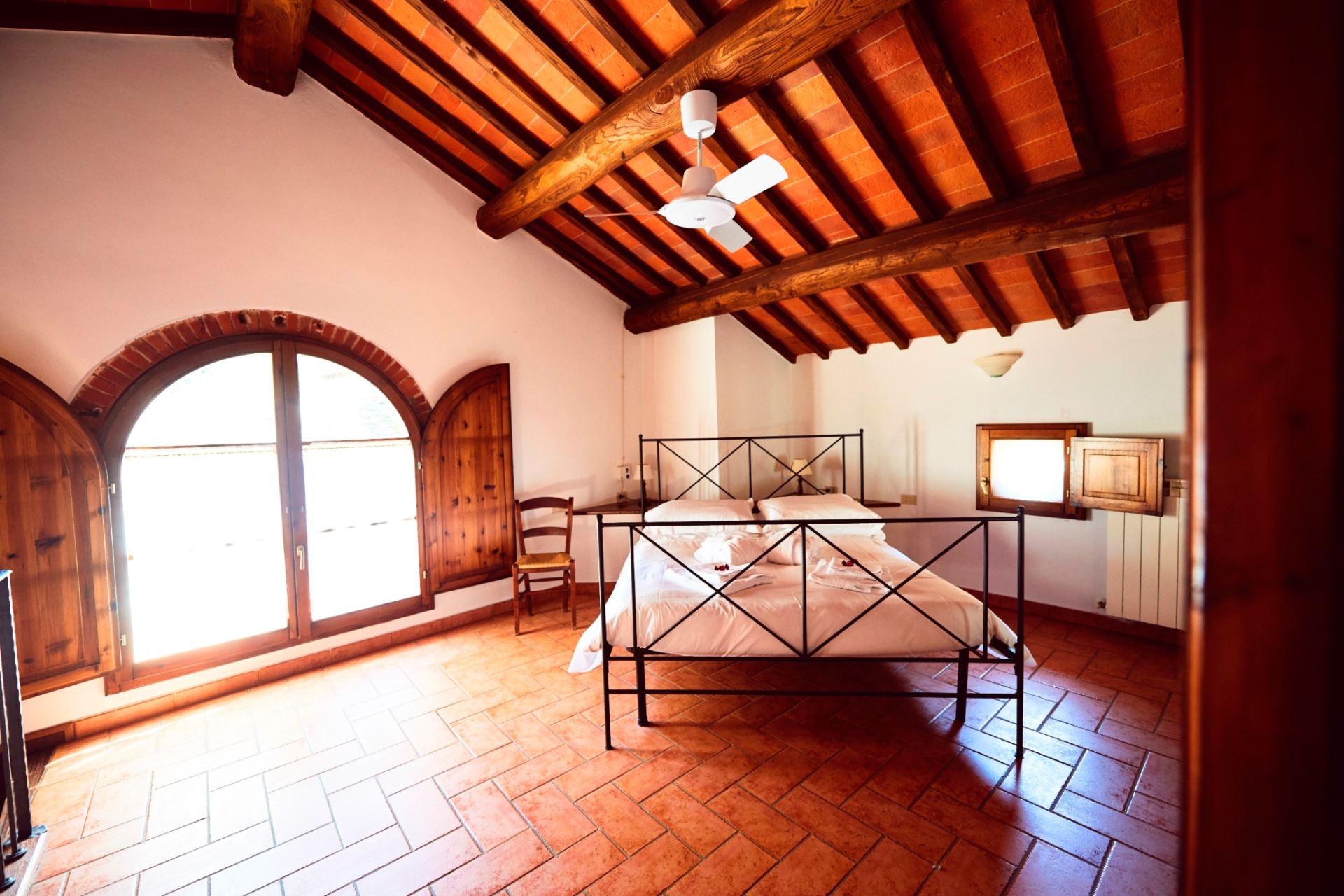 APARTMENTS WITH POOL LA FILANDA LORO CIUFFENNA TOSCANA