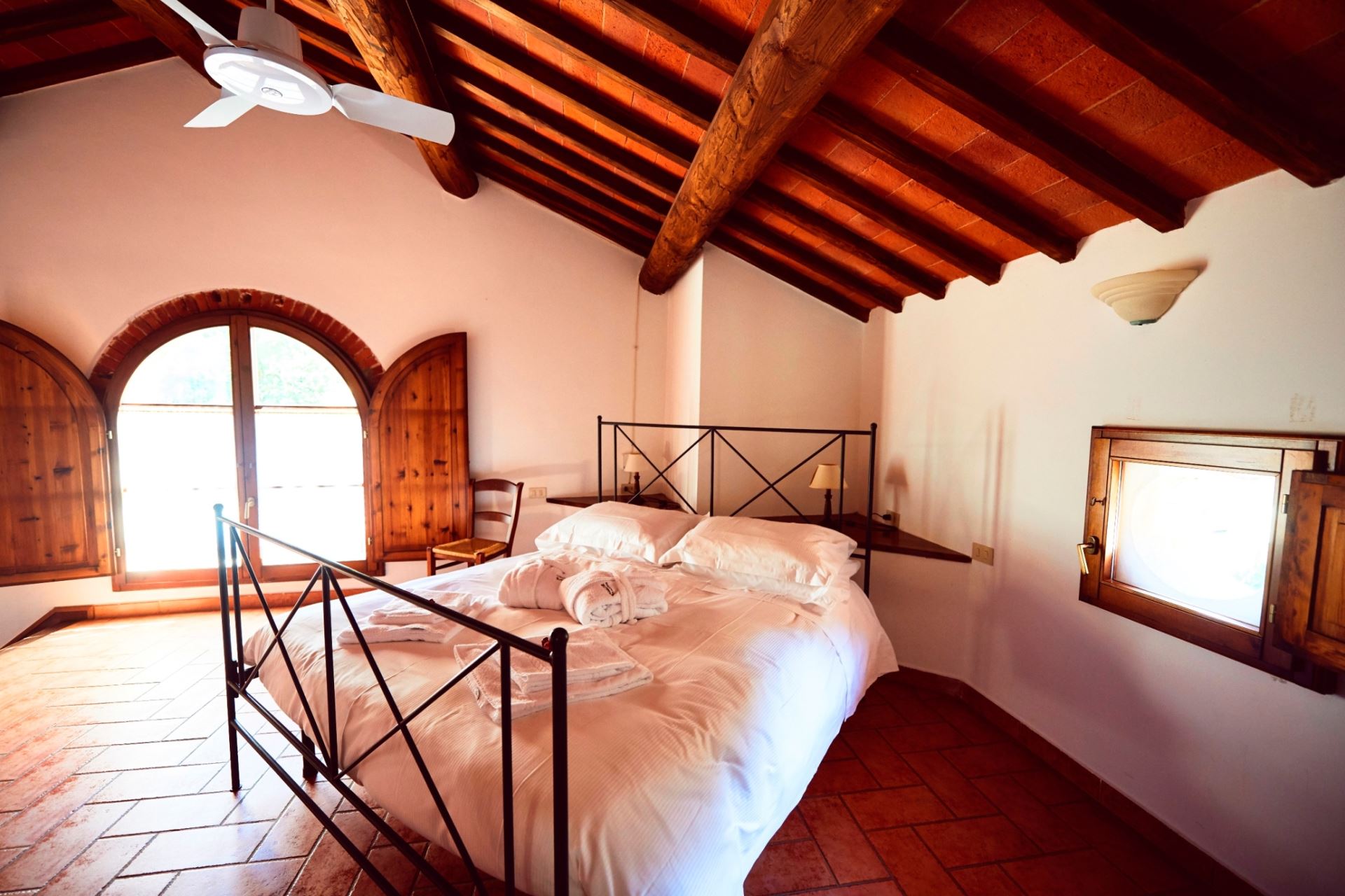 APARTMENTS WITH POOL LA FILANDA LORO CIUFFENNA TOSCANA
