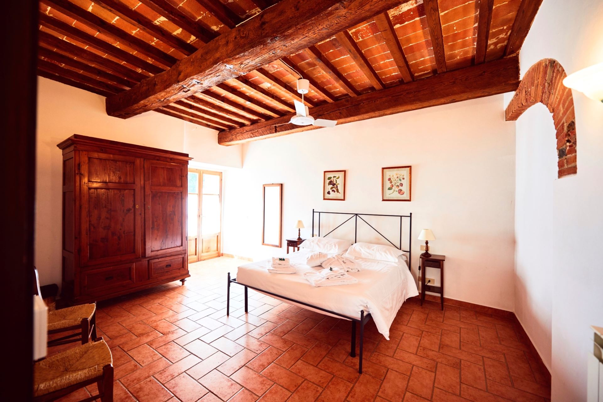 APARTMENTS WITH POOL LA FILANDA LORO CIUFFENNA TOSCANA