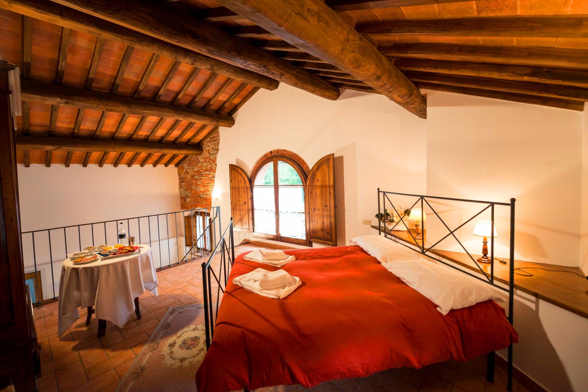APARTMENTS WITH POOL LA FILANDA LORO CIUFFENNA TOSCANA