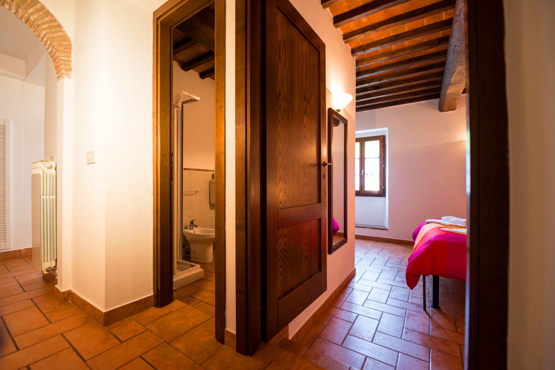 APPARTEMENTS AVEC PISCINE LA CASCATA LORO CIUFFENNA TOSCANA