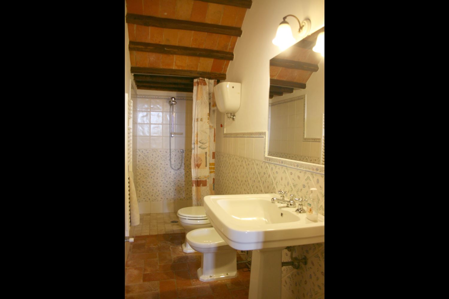 VILLAS WITH POOL IL POGGIARONE MONTEPULCIANO TOSCANA