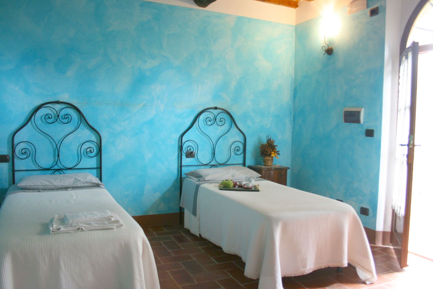 VILLAS WITH POOL IL POGGIARONE MONTEPULCIANO TOSCANA