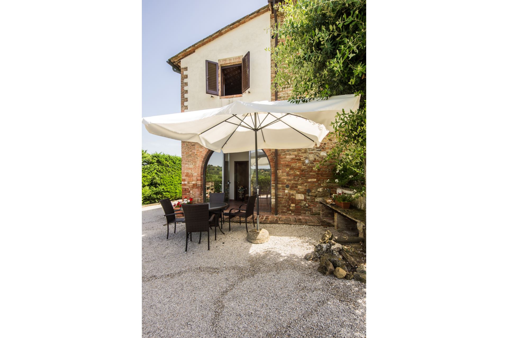 WOHNUNGEN MIT POOL FILOSTRATO GAMBASSI TERME TOSCANA