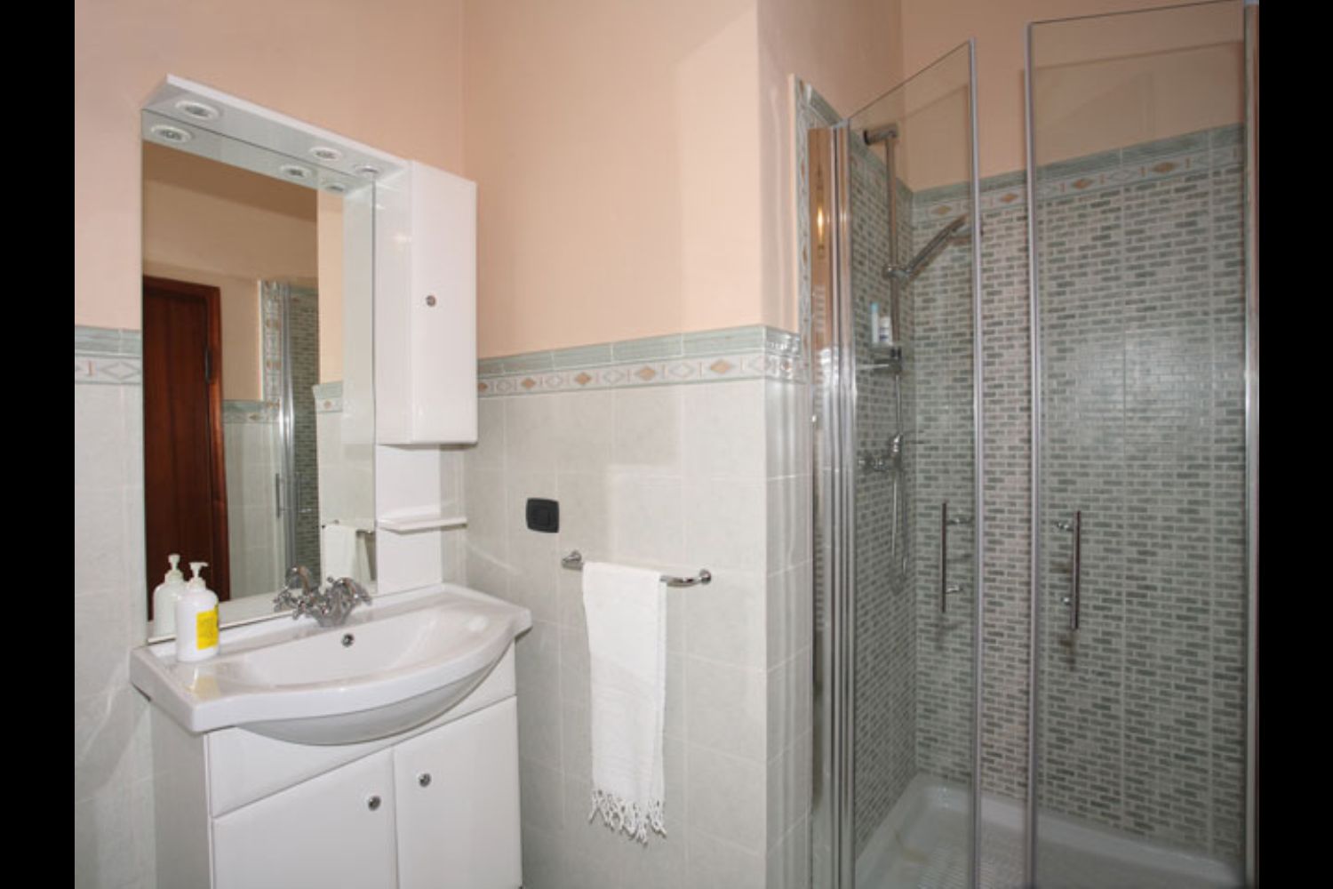 APARTMENTS WITH POOL CASA SAN MARTINO CASTIGLION FIORENTINO TOSCANA