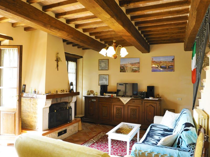 VILLEN MIT POOL CASETTA I CILIEGI CORTONA TOSCANA