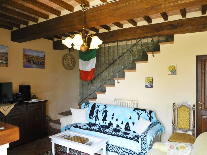 VILLEN MIT POOL CASETTA I CILIEGI CORTONA TOSCANA