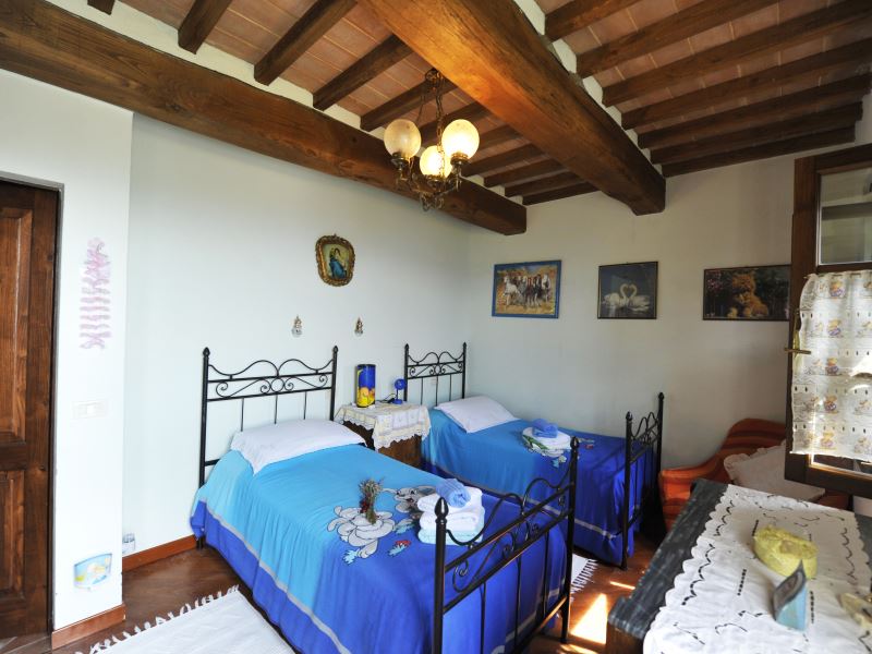 VILLEN MIT POOL CASETTA I CILIEGI CORTONA TOSCANA
