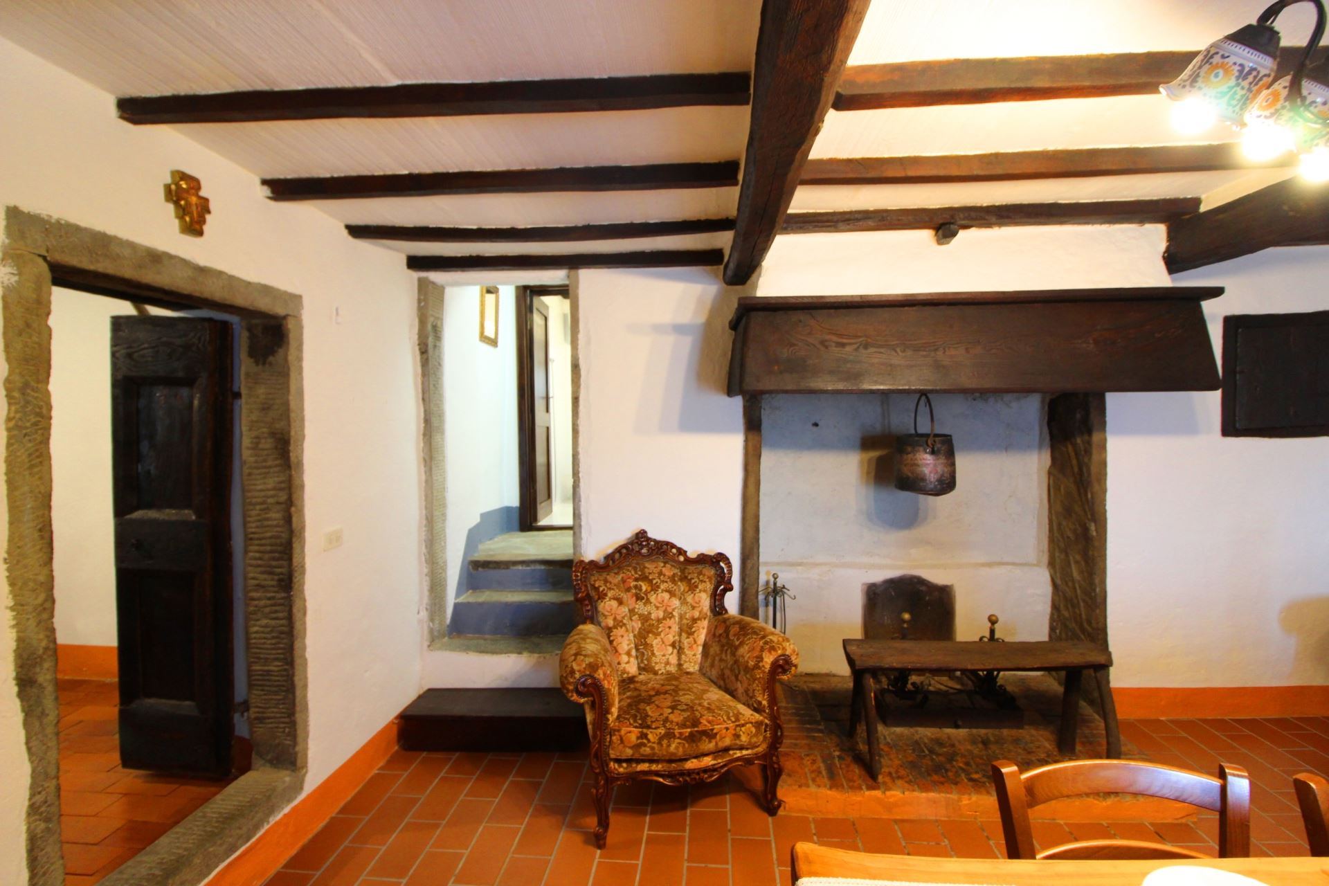 APPARTAMENTI CON PISCINA LA CASA NEL BORGO CORTONA TOSCANA
