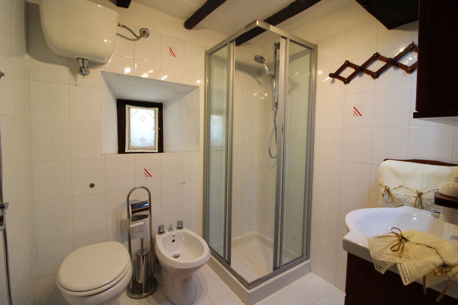 APPARTAMENTI CON PISCINA LA CASA NEL BORGO CORTONA TOSCANA