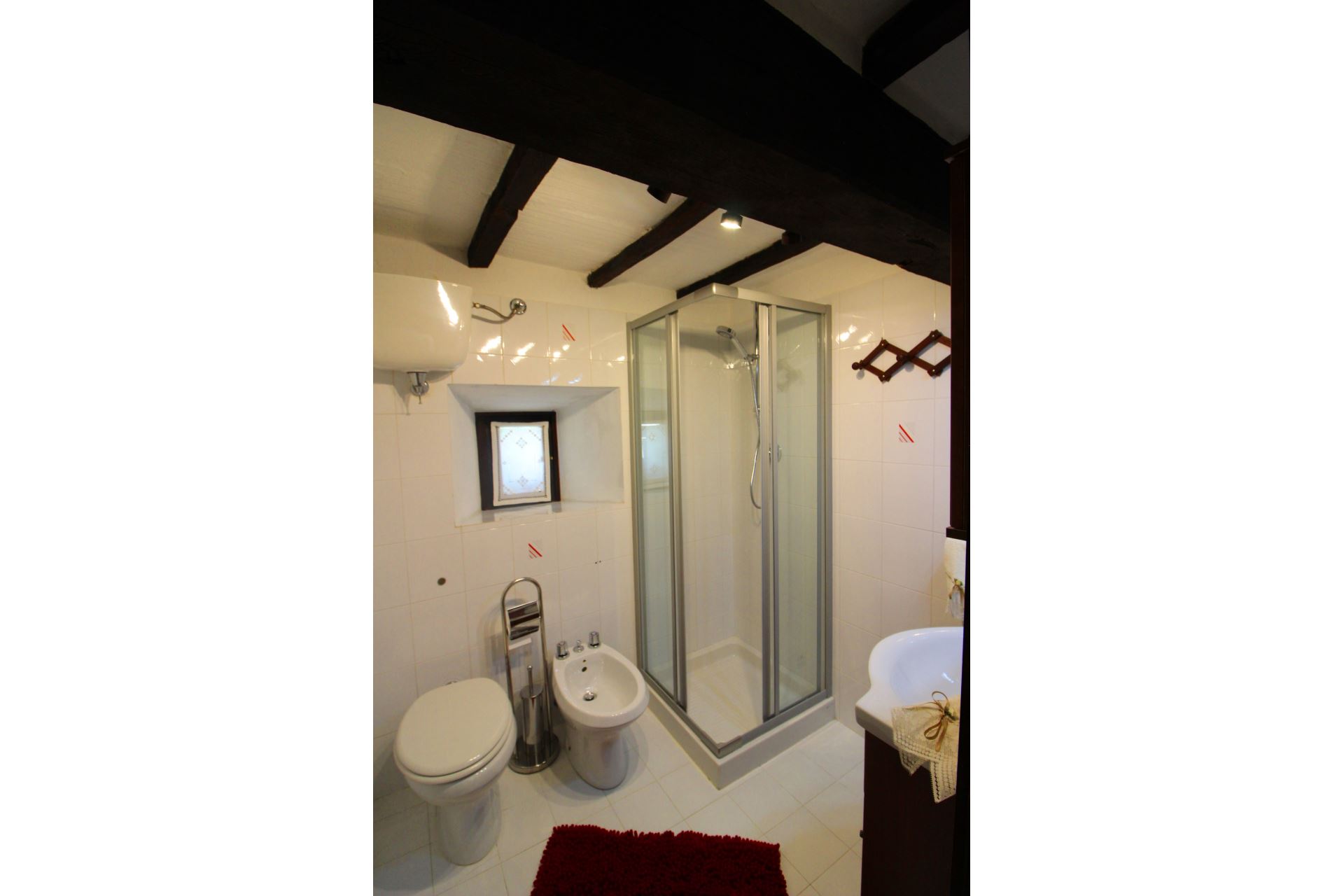 APPARTAMENTI CON PISCINA LA CASA NEL BORGO CORTONA TOSCANA