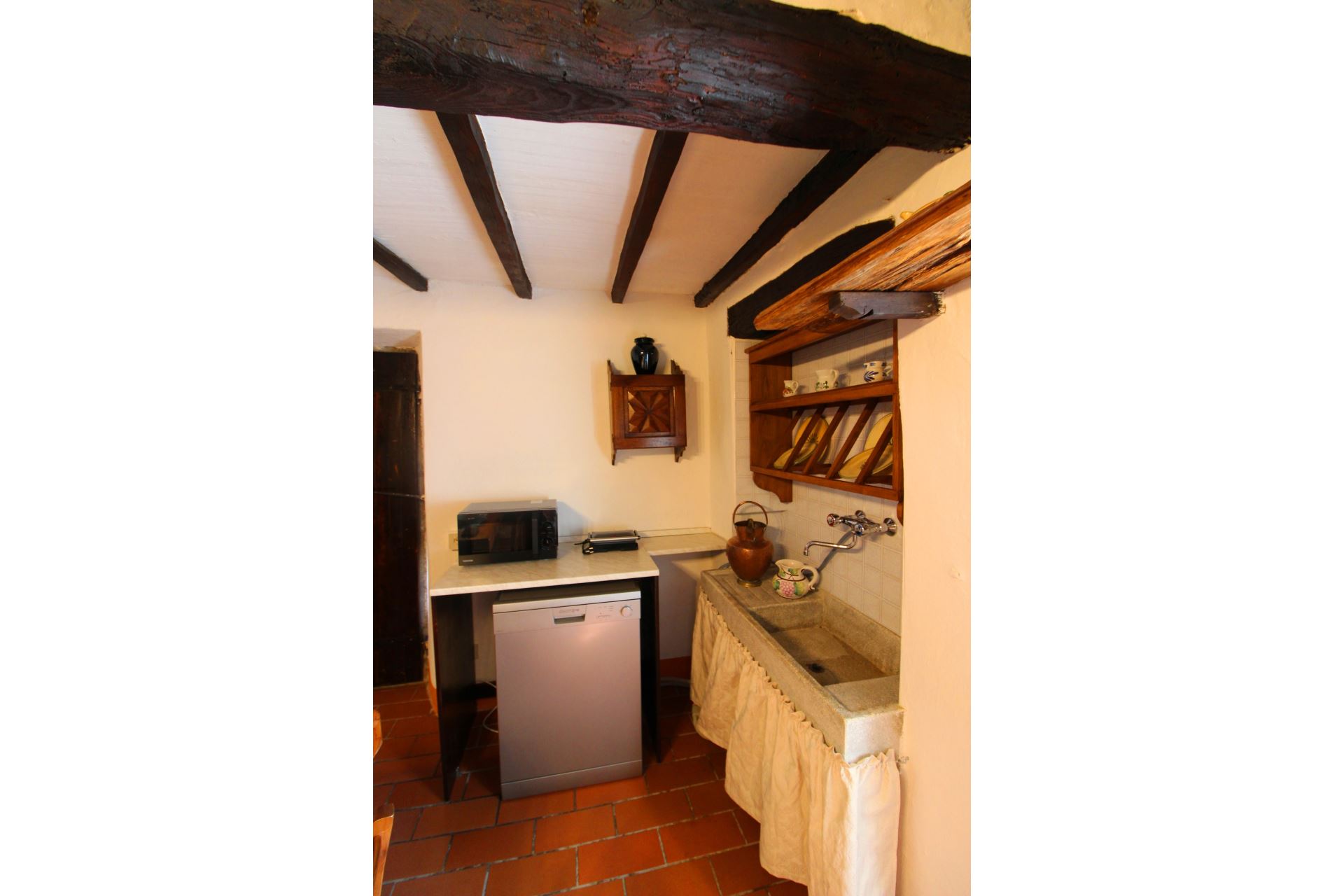 APPARTAMENTI CON PISCINA LA CASA NEL BORGO CORTONA TOSCANA