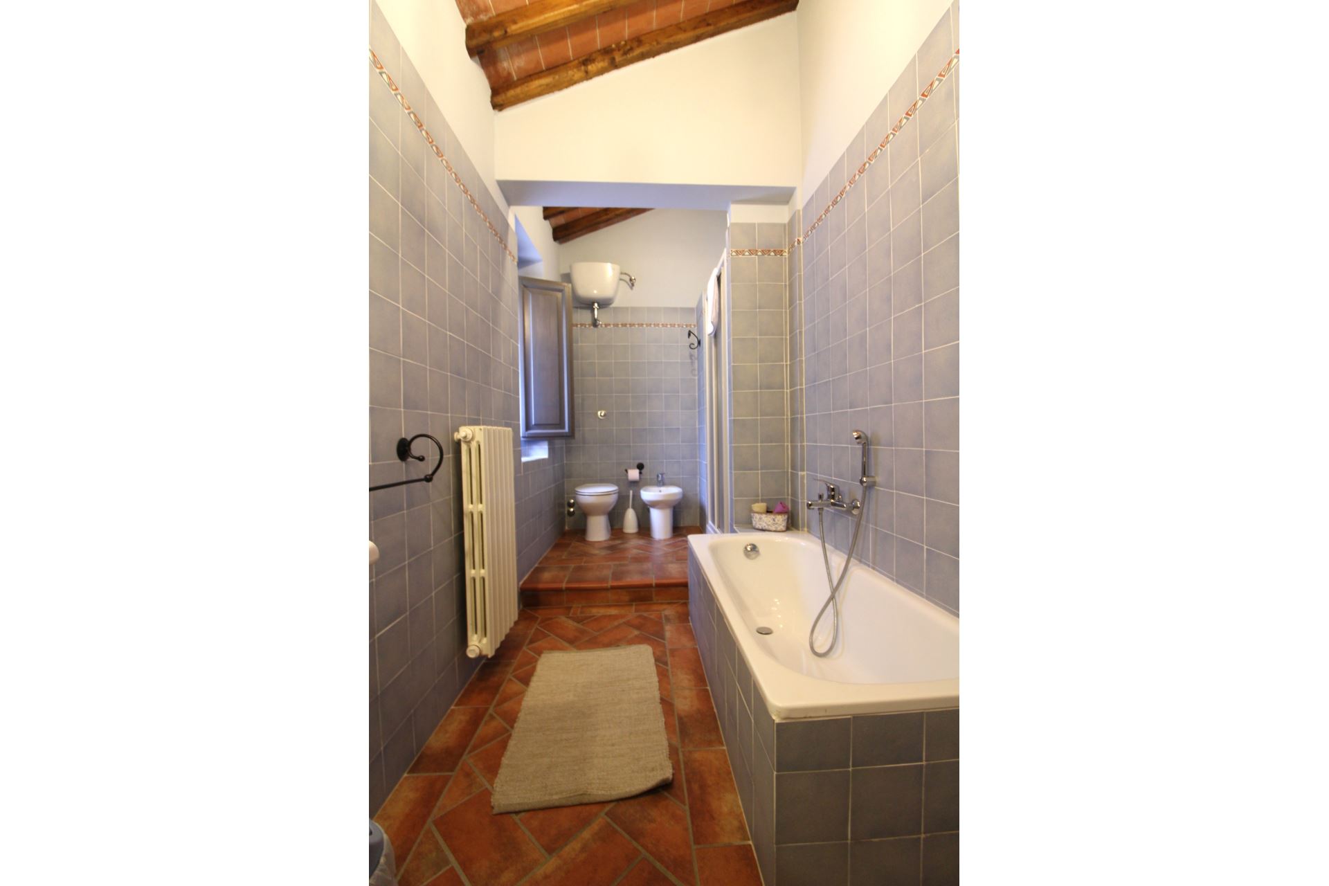 VILLAS AVEC PISCINE CA DI VESTRO 6 LORO CIUFFENNA TOSCANA