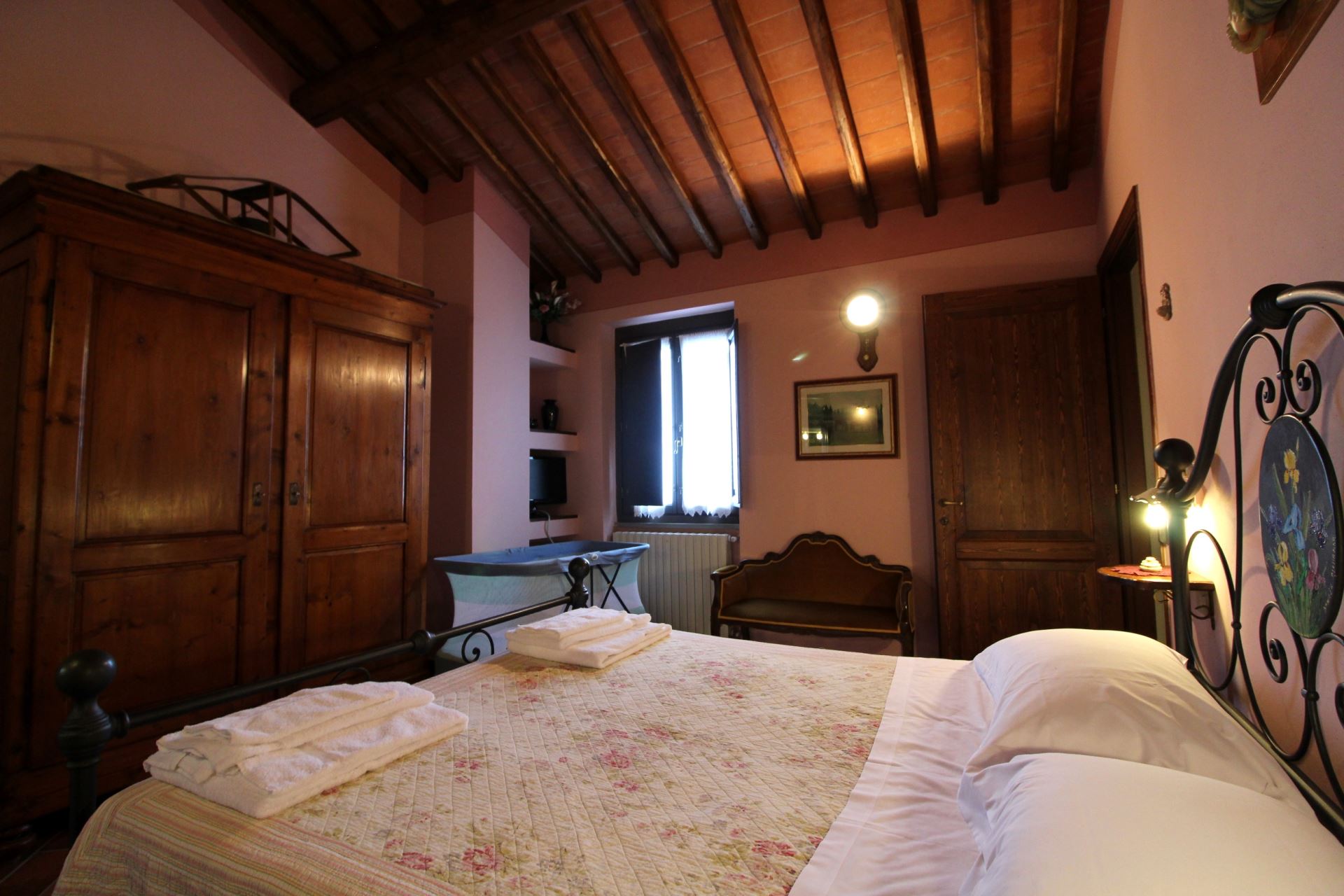 VILLAS AVEC PISCINE CA DI VESTRO 6 LORO CIUFFENNA TOSCANA