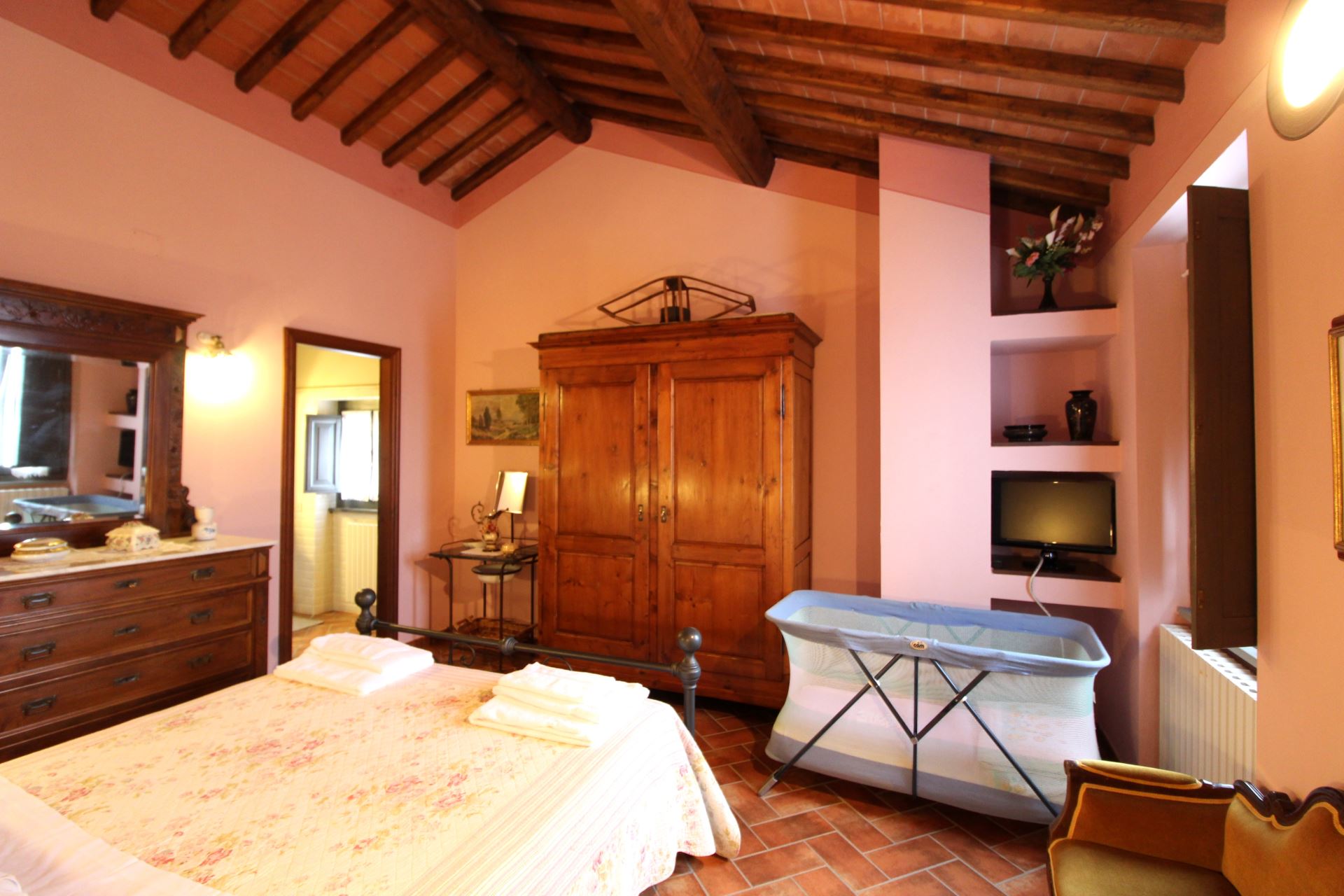 VILLAS AVEC PISCINE CA DI VESTRO 6 LORO CIUFFENNA TOSCANA
