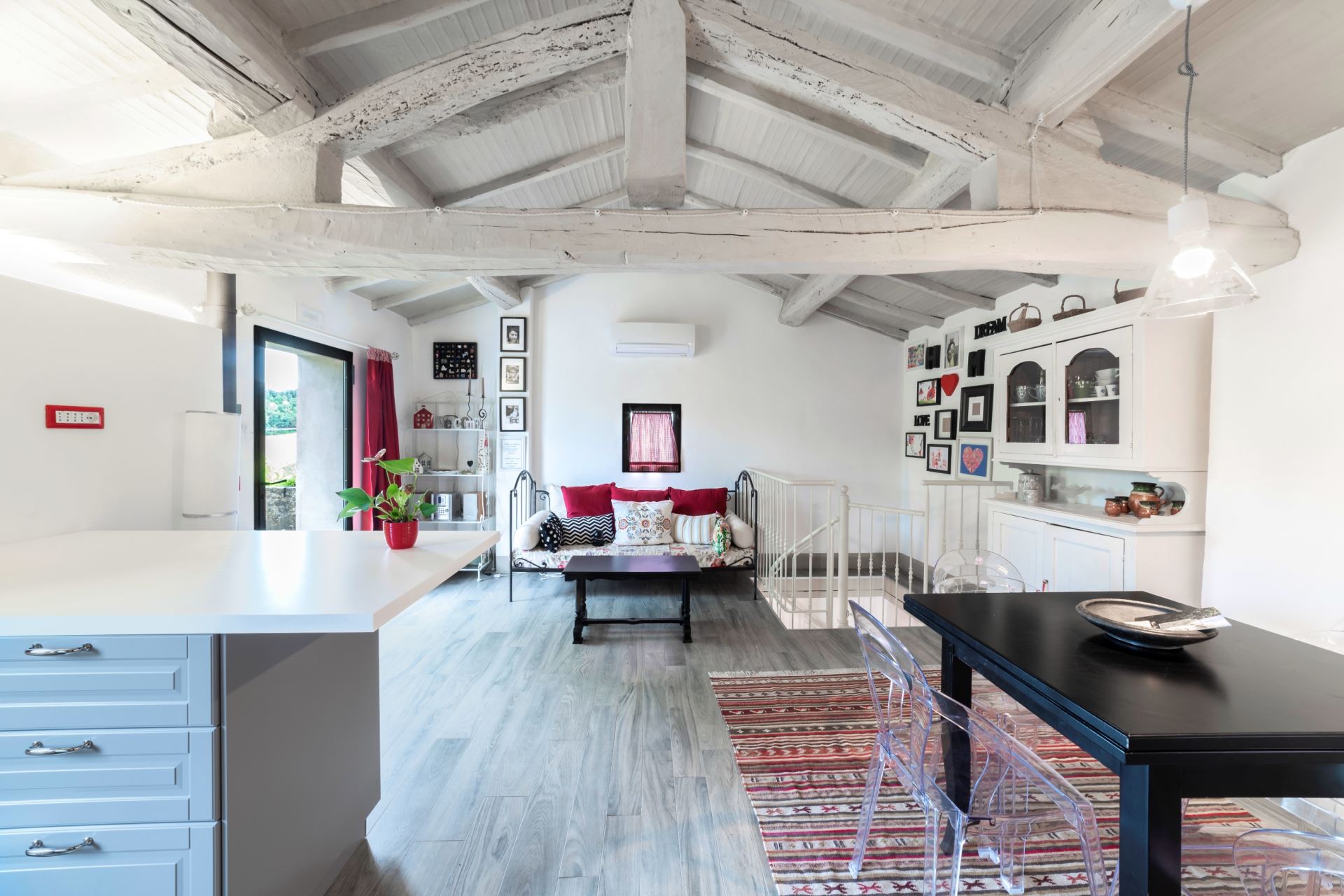VILLAS WITH POOL CASALE BIGERNA TREQUANDA TOSCANA