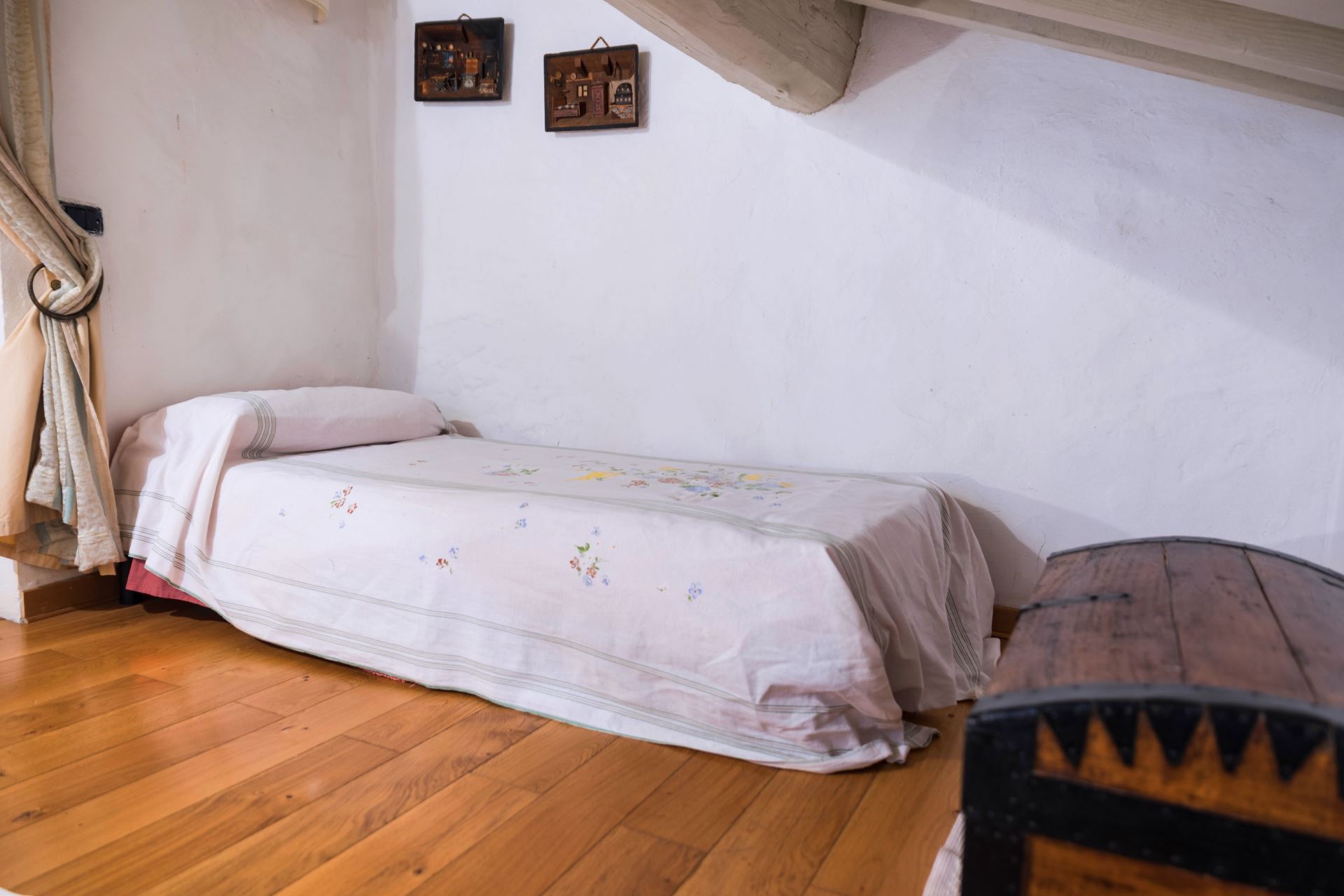 VILLAS WITH POOL CASALE BIGERNA TREQUANDA TOSCANA