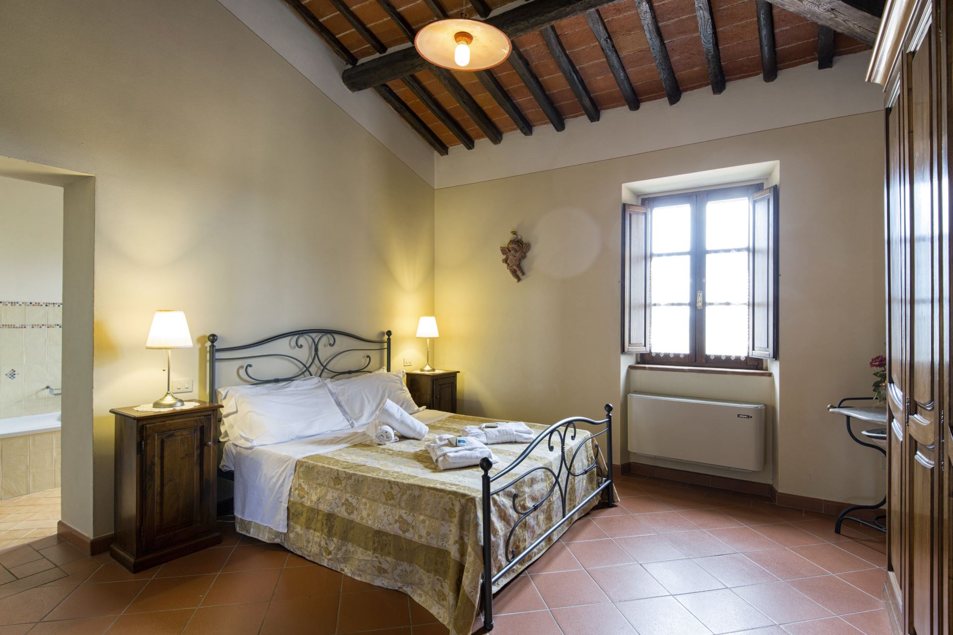 VILLE CON PISCINA VILLA LA COLOMBAIA CORTONA TOSCANA