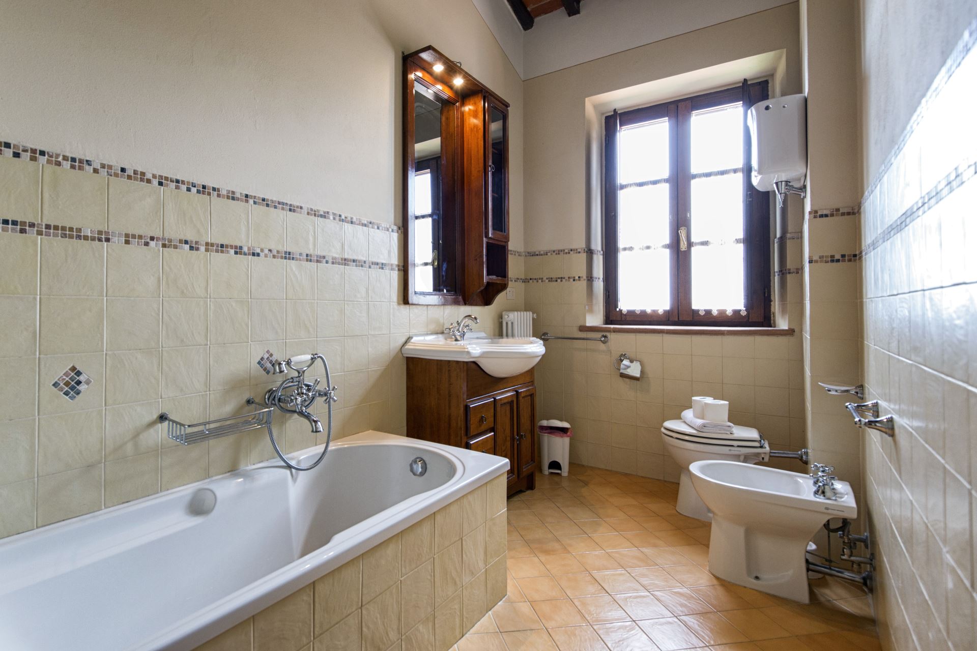 VILLE CON PISCINA VILLA LA COLOMBAIA CORTONA TOSCANA