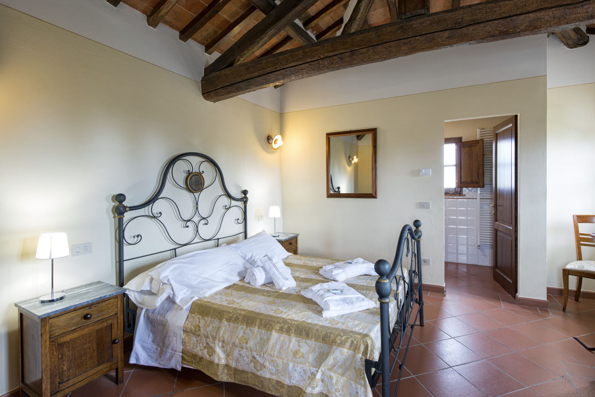 VILLE CON PISCINA VILLA LA COLOMBAIA CORTONA TOSCANA